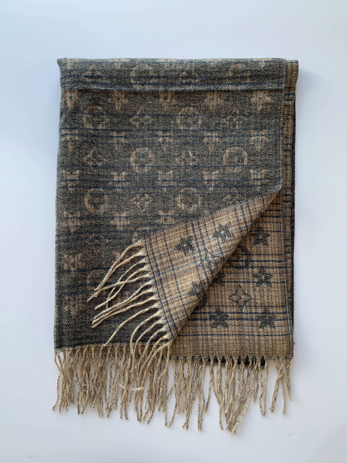 Шарф Regina Notte модель 4000000077840 Фото