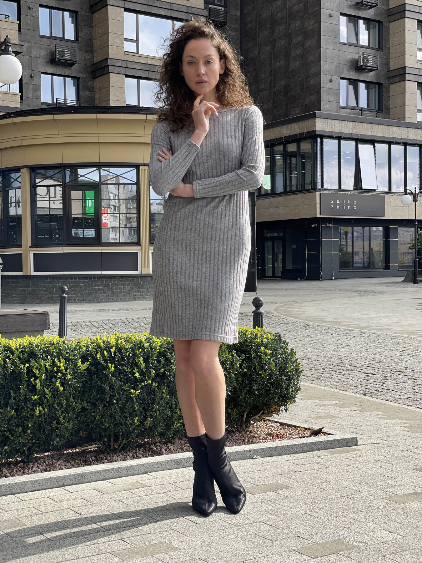 Платье мини CAT ORANGE модель 5718 Фото