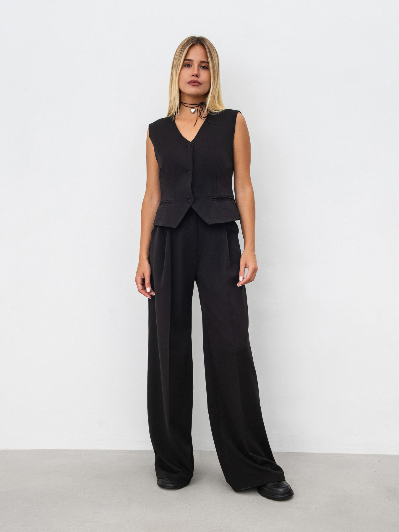 Жилет класичний Romashka Бодо модель 221010305101 Фото