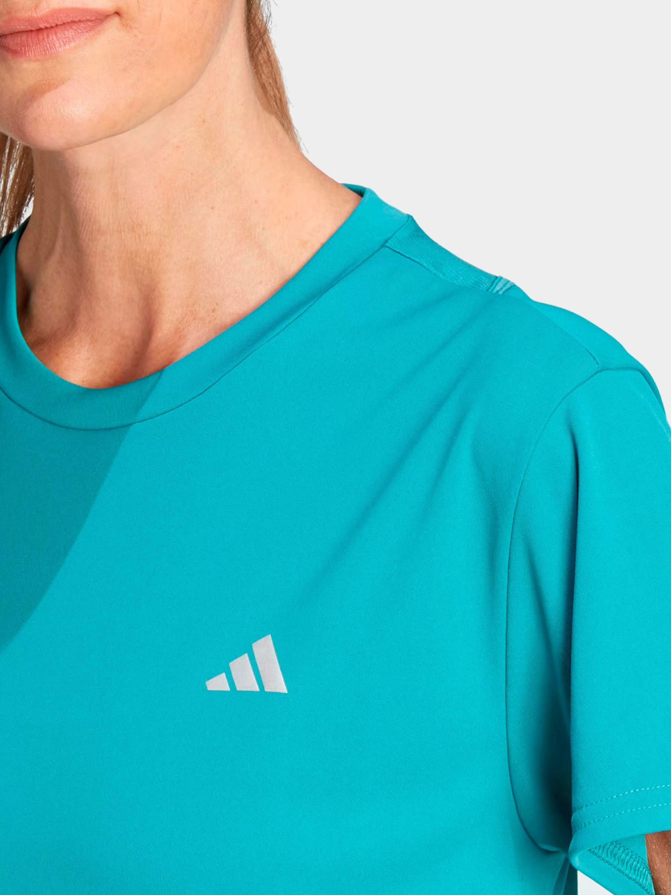 Футболки и поло Adidas модель IL8582 Фото