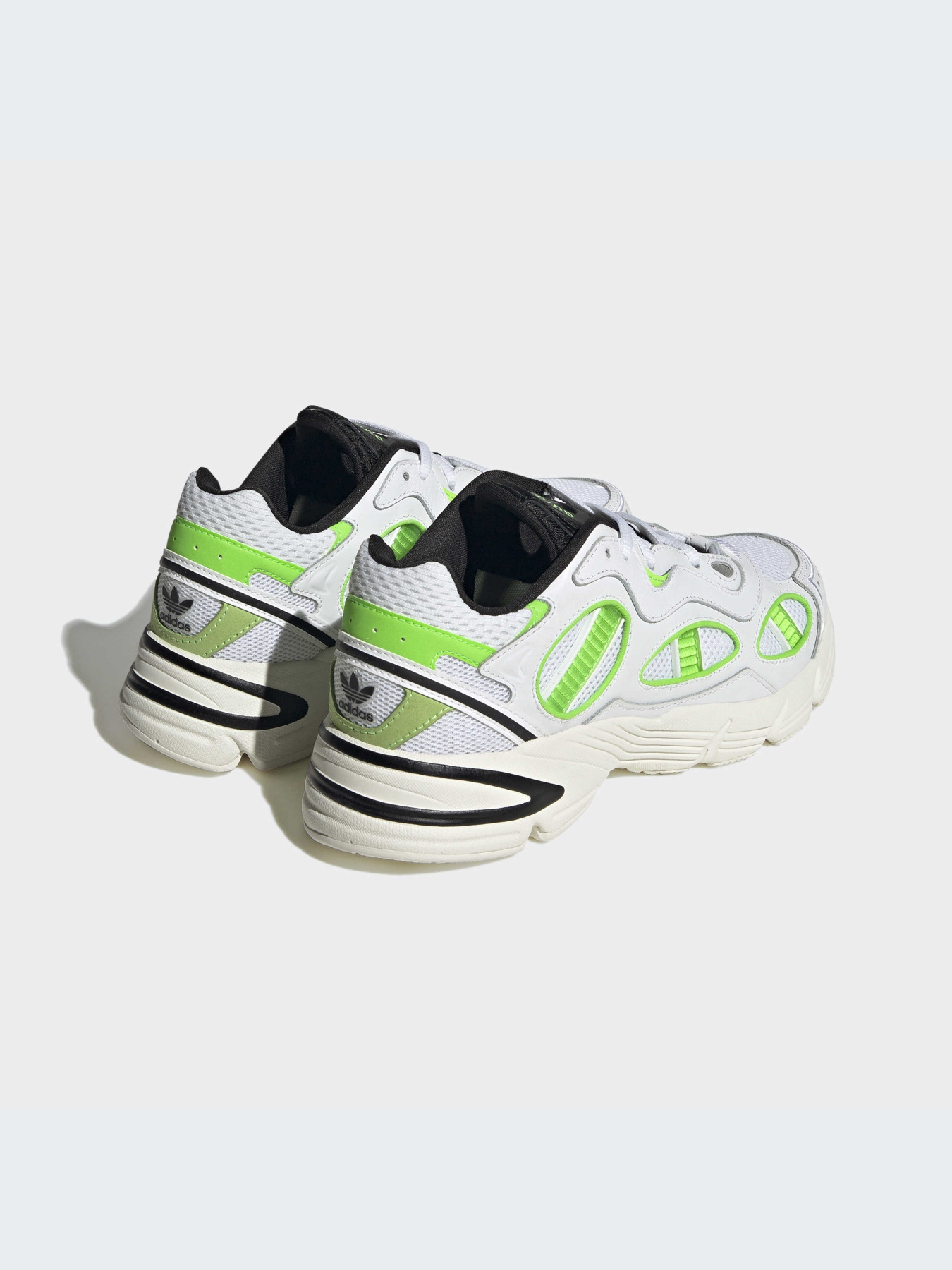 Кроссовки Adidas Astir модель HP2815-KZ Фото