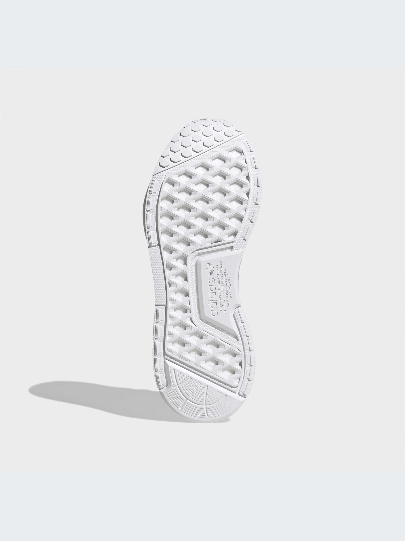 Кроссовки Adidas NMD модель GZ2133-KZ Кроссовки Adidas NMD модель GZ2133-KZ Фото