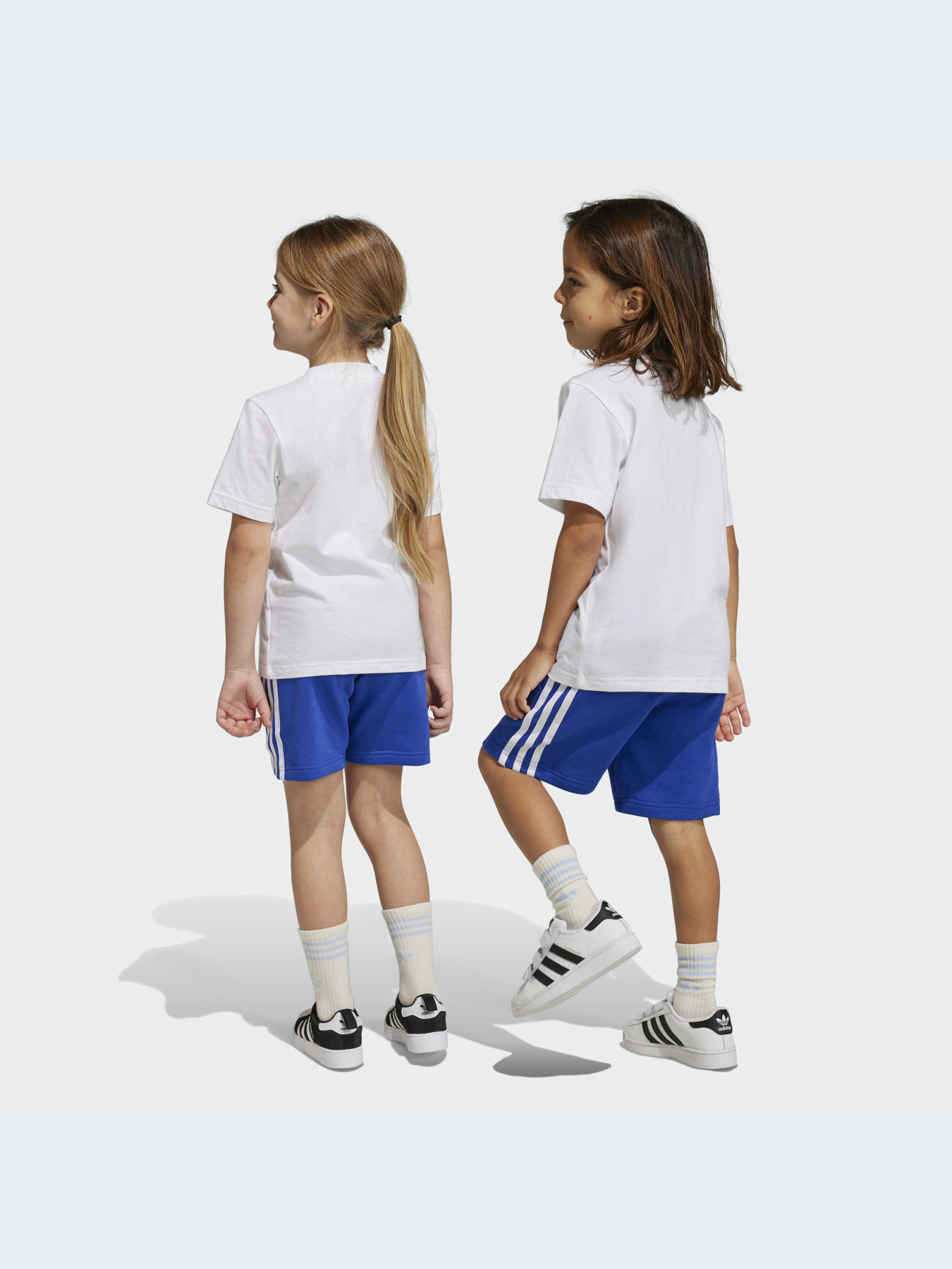 Костюмы Adidas Adicolor модель IB8450-KZ Фото