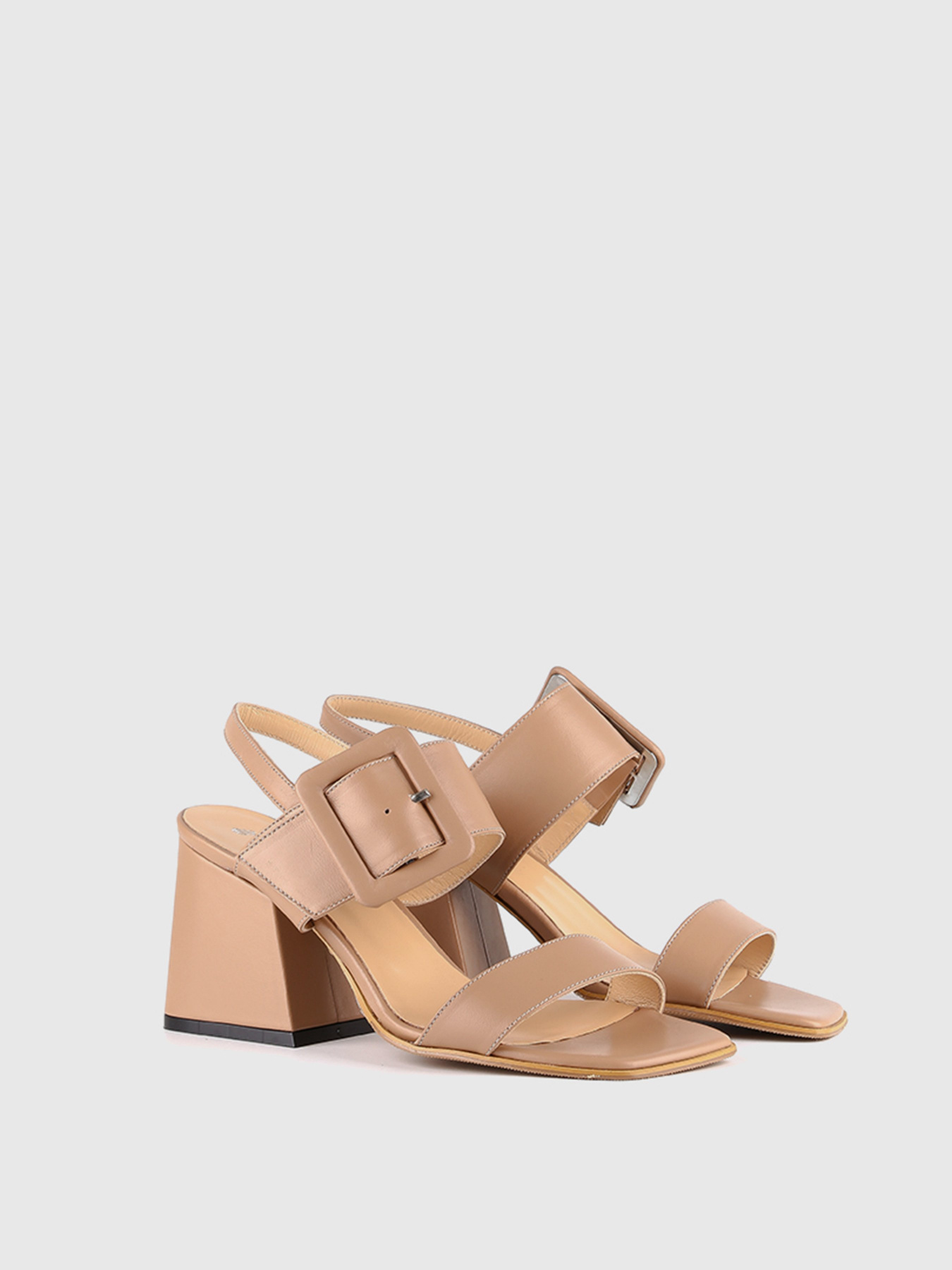 Босоніжки LeBERDES модель 00000011766 Босоніжки LeBERDES модель 00000011766 Фото