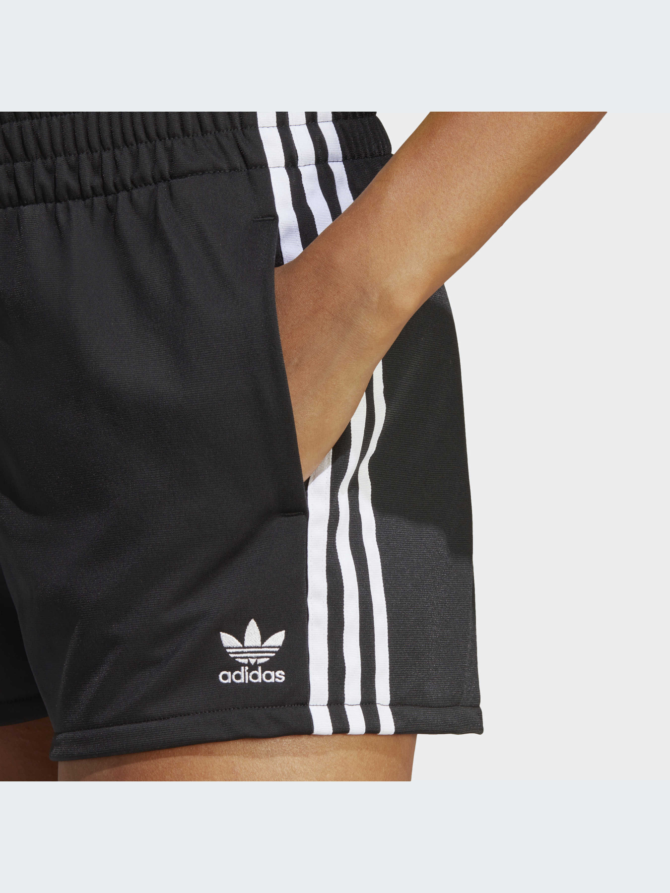 Шорты Adidas Adicolor модель IB7426-KZ Фото