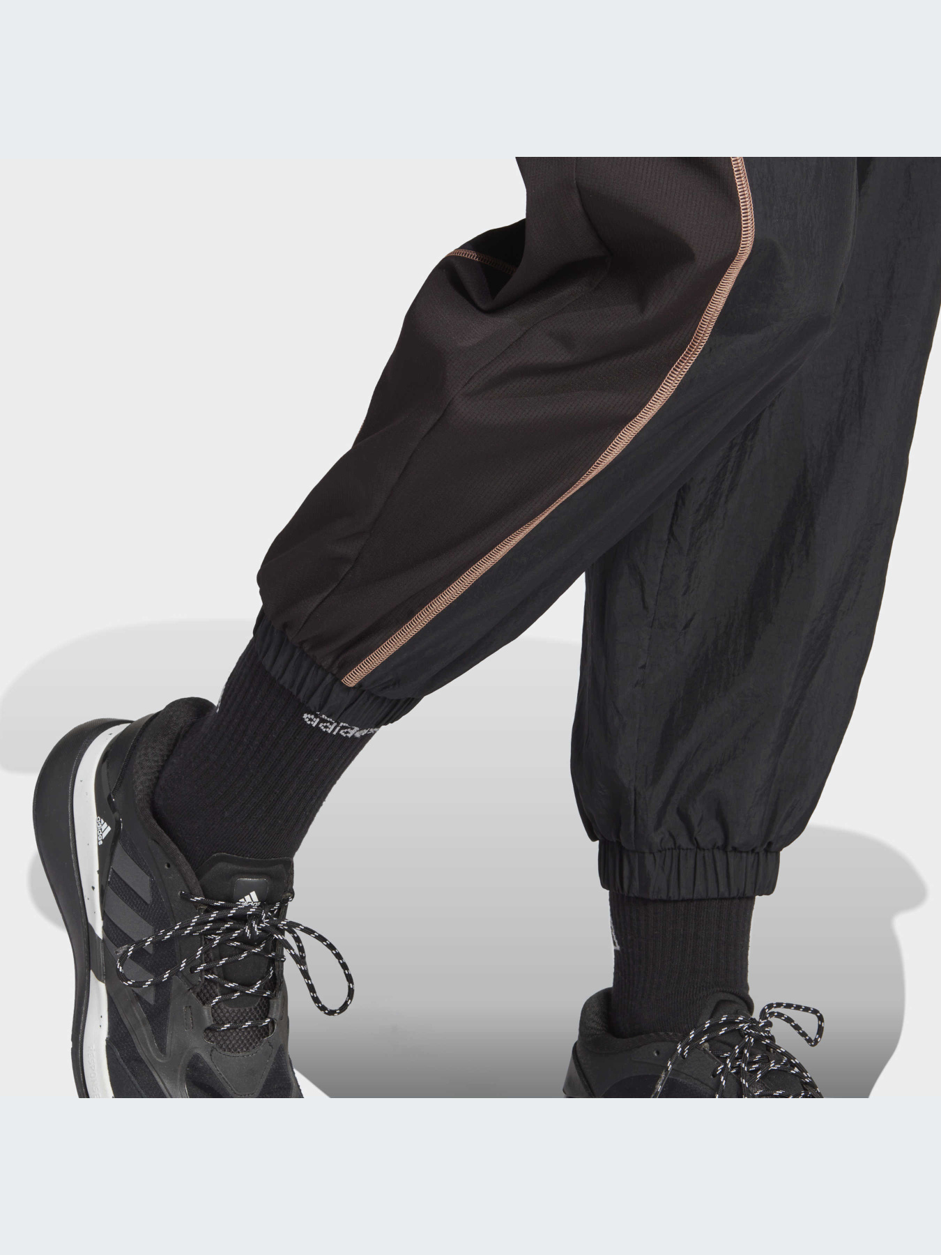 Брюки Adidas модель IP3739-KZ Фото