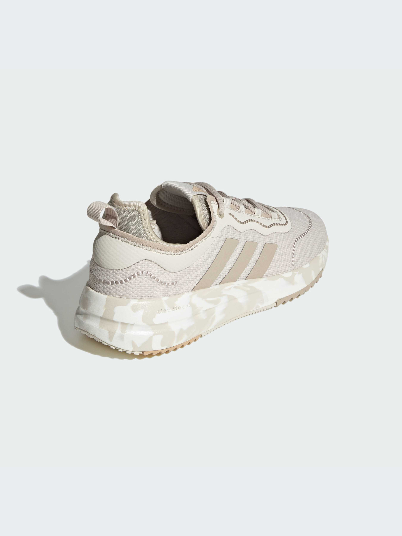Кроссовки Adidas модель IE2019-KZ Кроссовки Adidas модель IE2019-KZ Фото