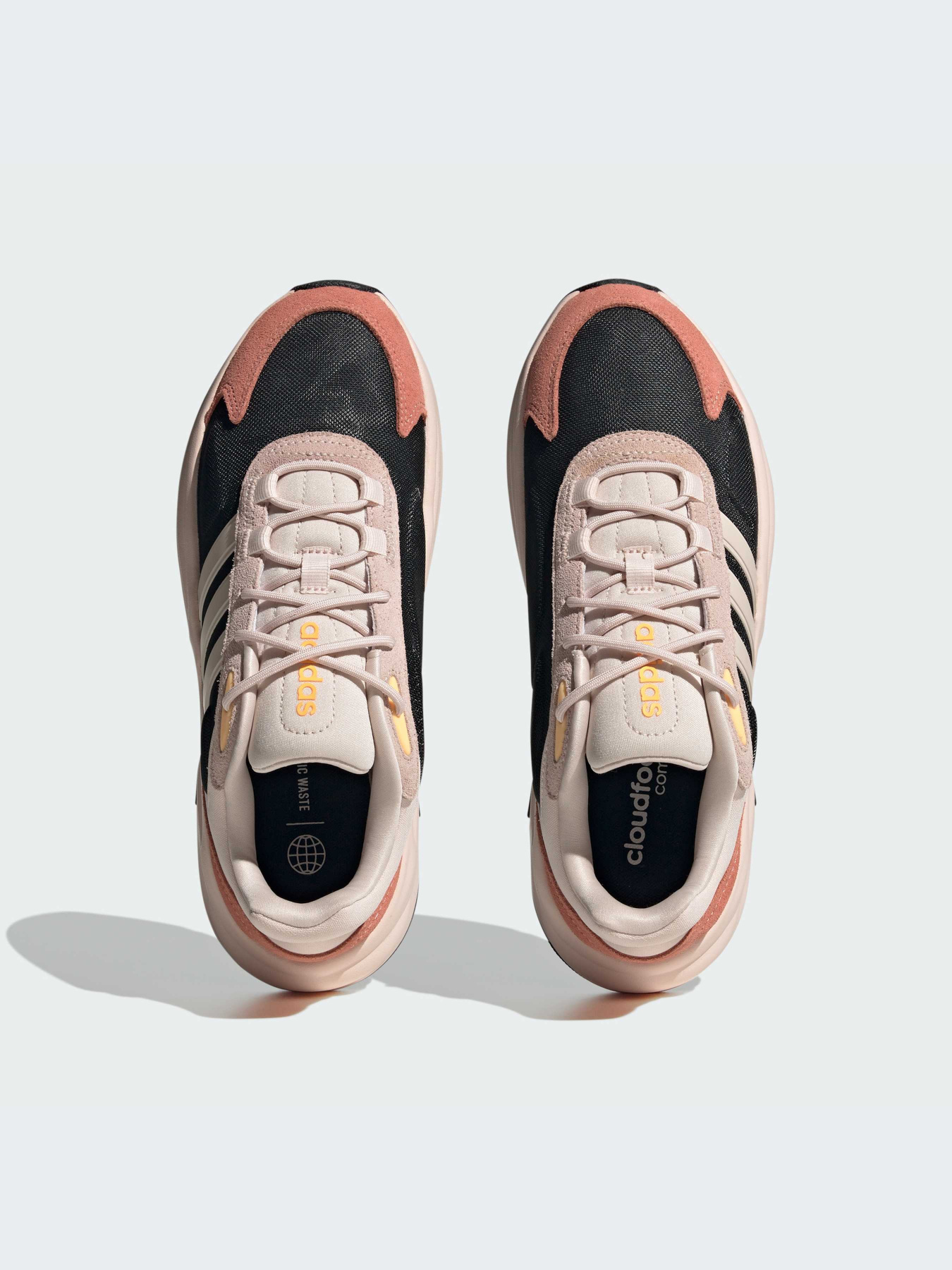 Кроссовки Adidas Ozweego модель IG9797-KZ Кроссовки Adidas Ozweego модель IG9797-KZ Фото