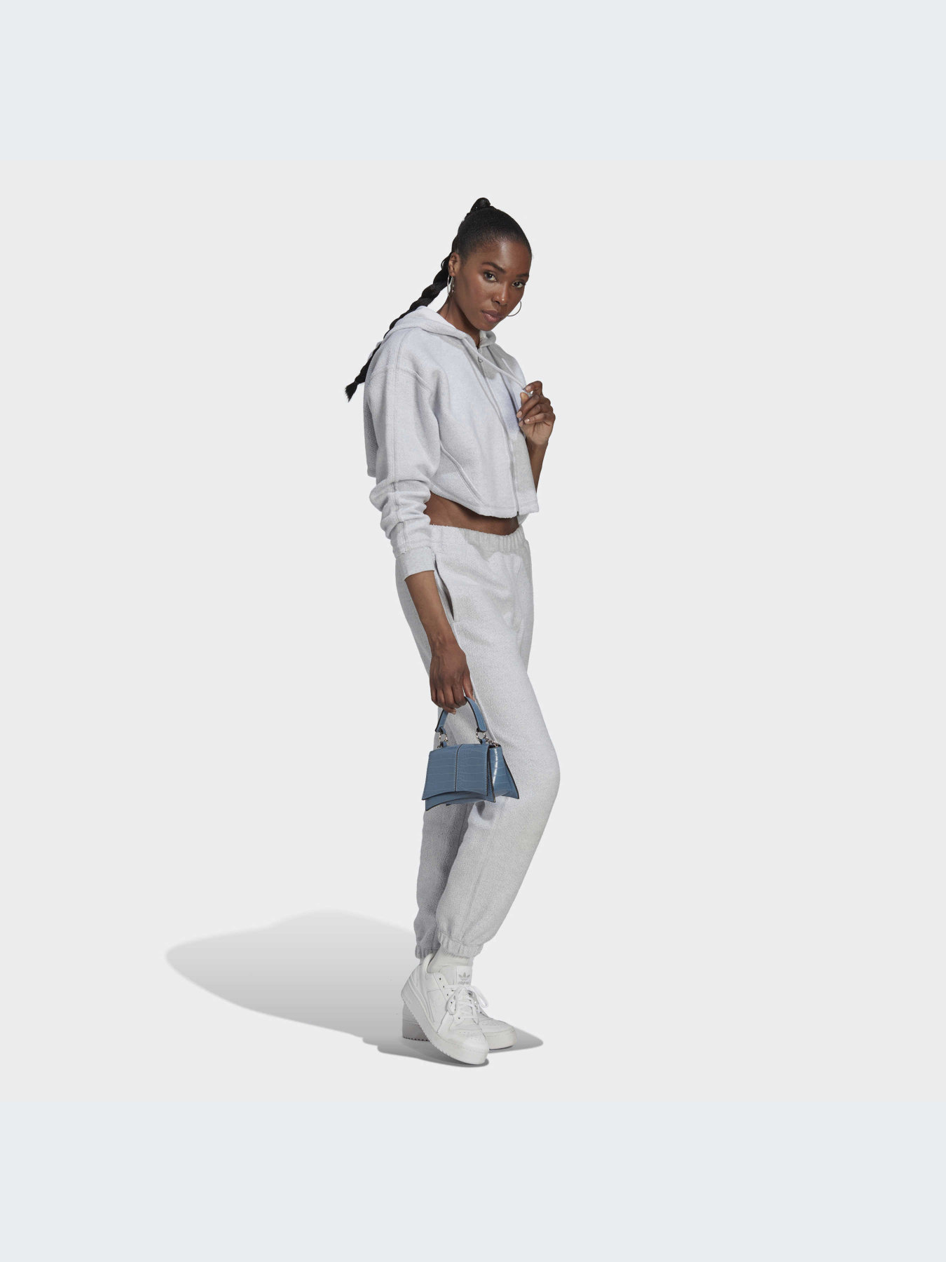 Худи и свитшоты Adidas модель HL9140-KZ Фото