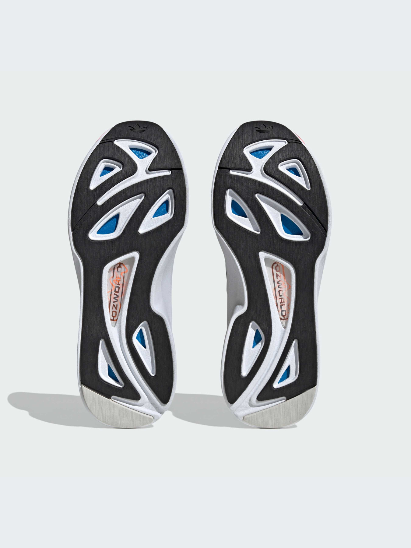 Кроссовки Adidas Ozweego модель IE2022-KZ Фото
