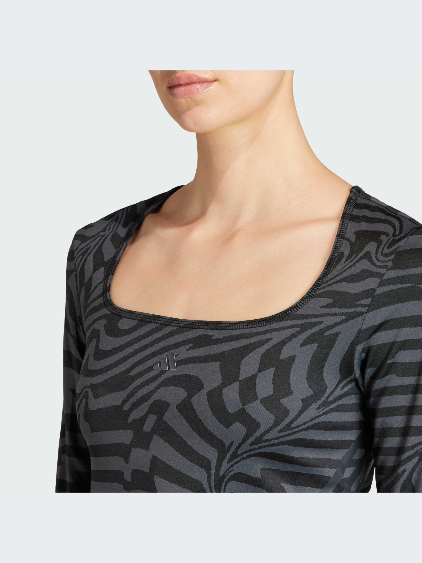 Худи и свитшоты Adidas модель HY9256-KZ Фото