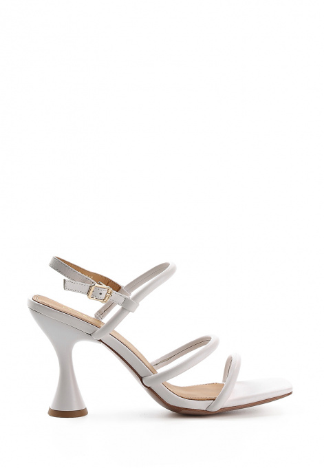 Босоножки LeBERDES модель 00000012916 Фото