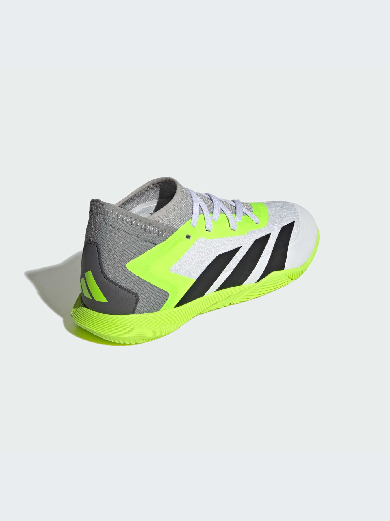 Кроссовки Adidas Predator модель IE9449-KZ Фото