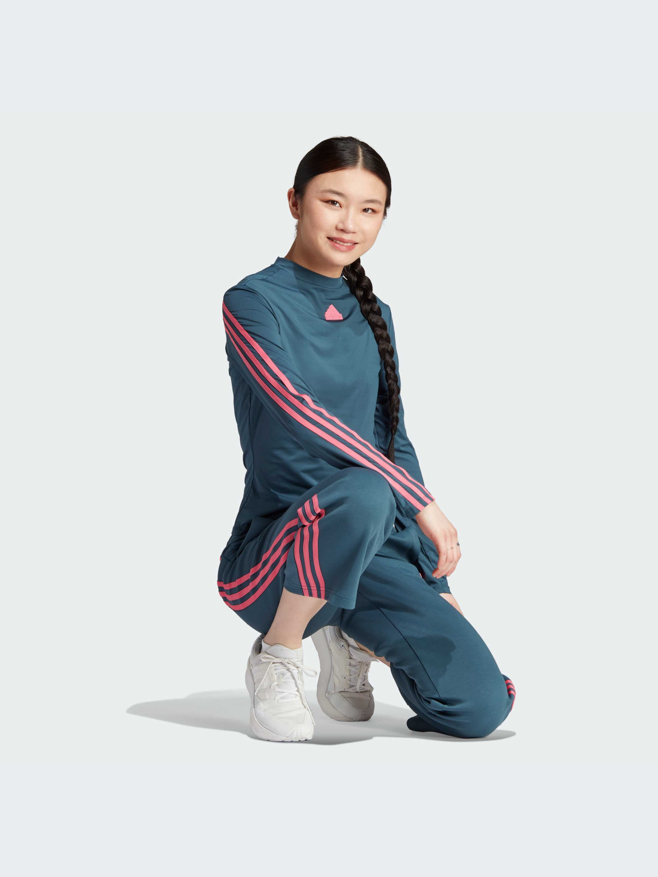 Худи и свитшоты Adidas Icons модель IU3073-KZ Фото