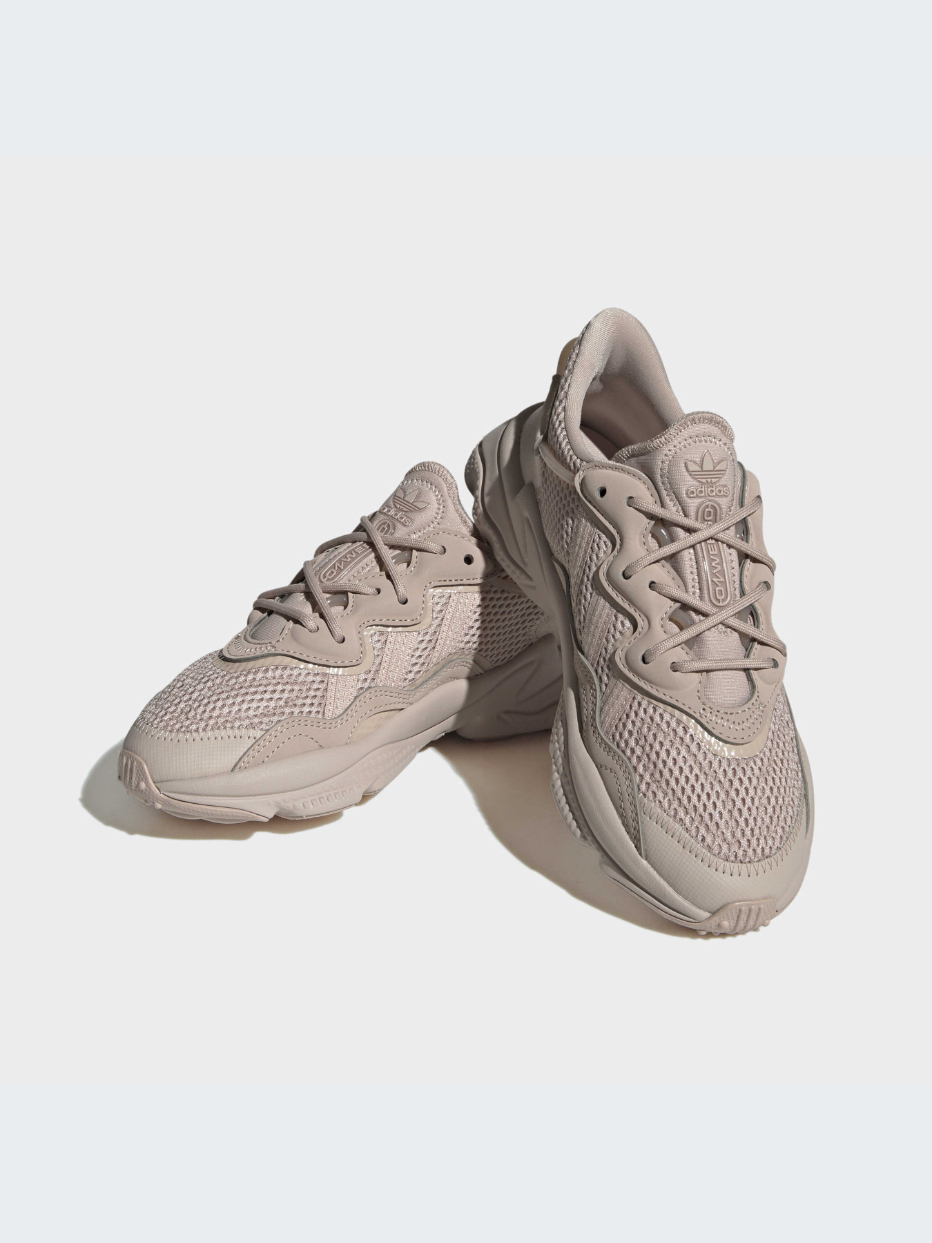 Кроссовки Adidas Ozweego модель HQ1621-KZ Фото
