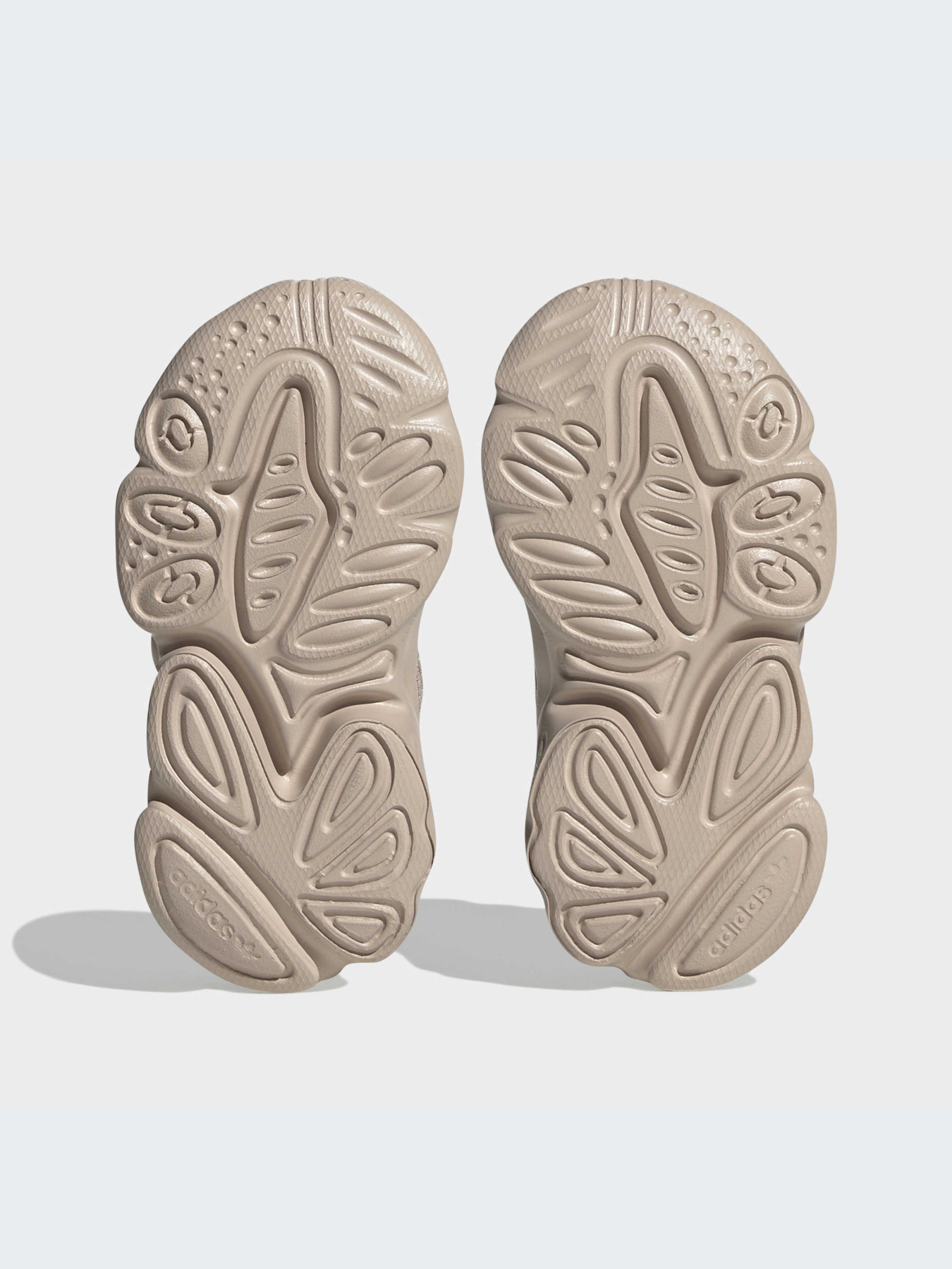 Кроссовки Adidas Ozweego модель HQ1623-KZ Фото