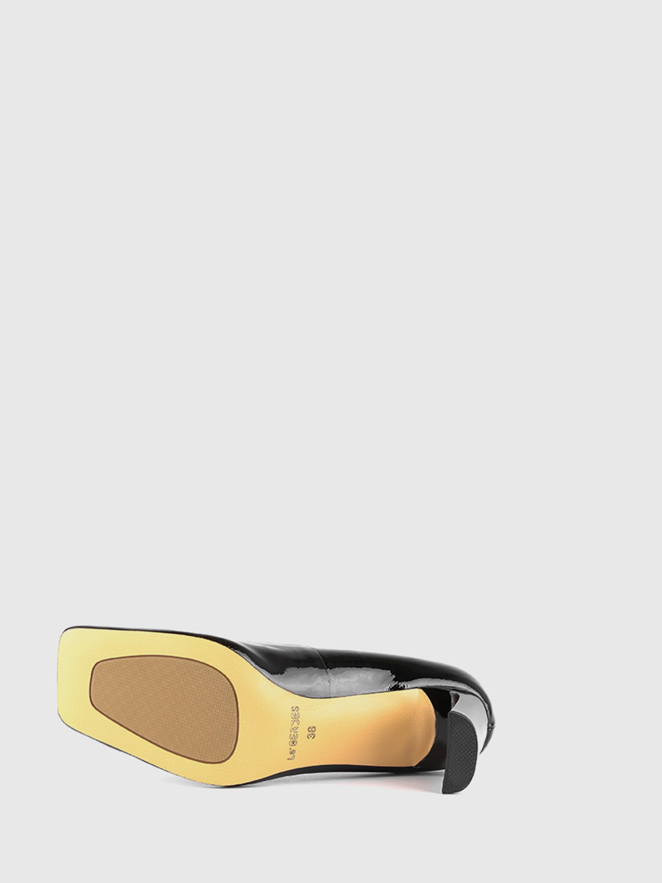 Туфли LeBERDES модель 00000013011 Фото