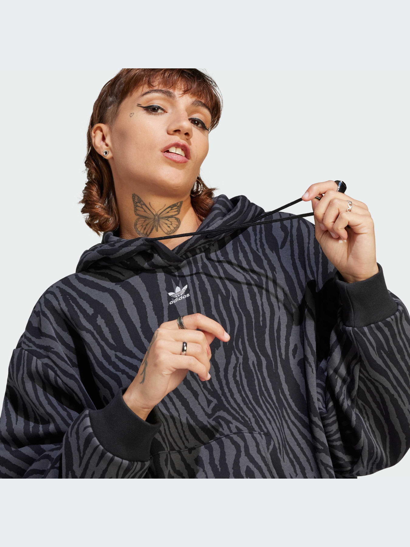 Худи и свитшоты Adidas Graphics модель IJ5604-KZ Фото