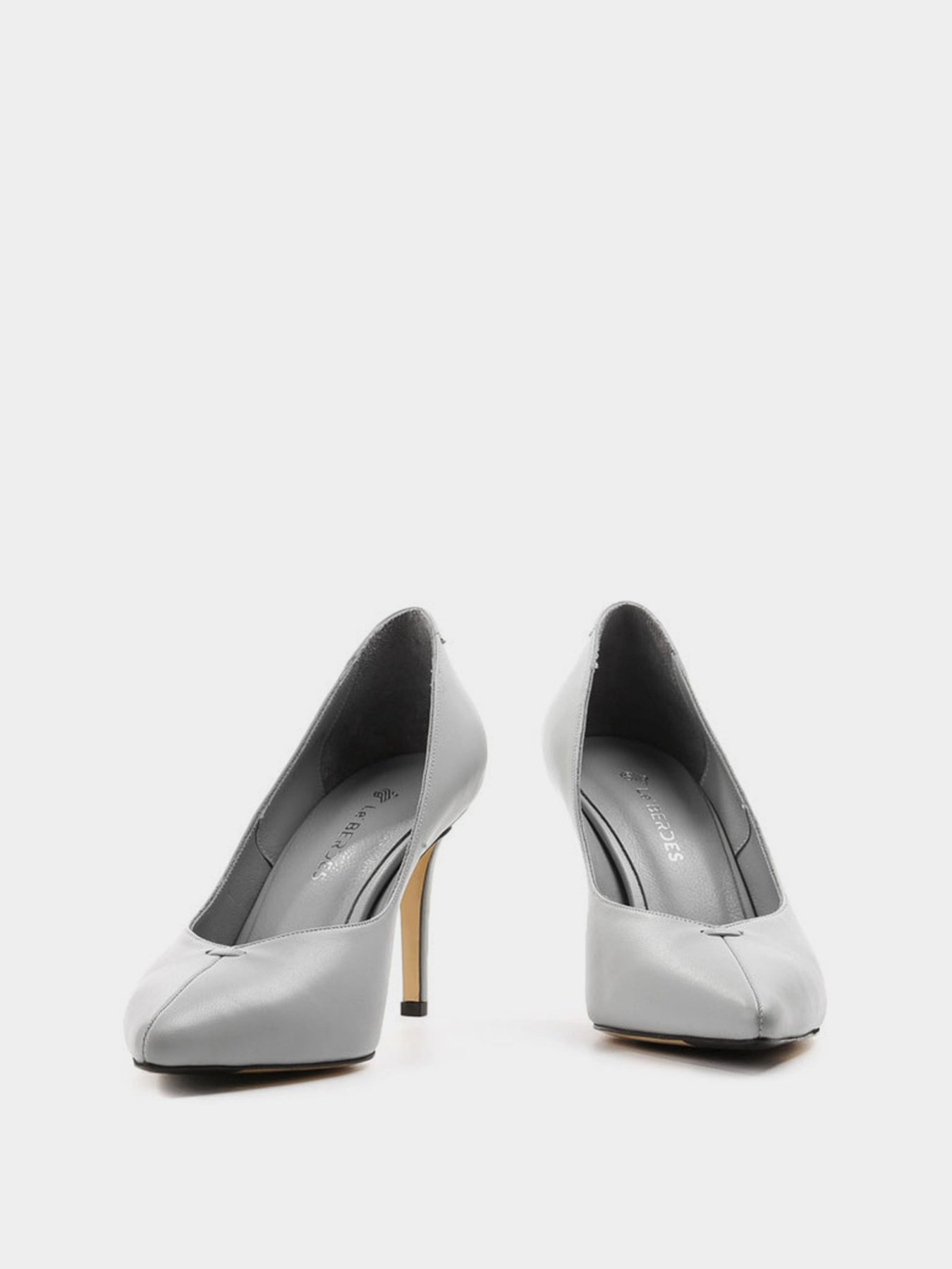 Туфли на каблуках LeBERDES модель 00000013054 Фото