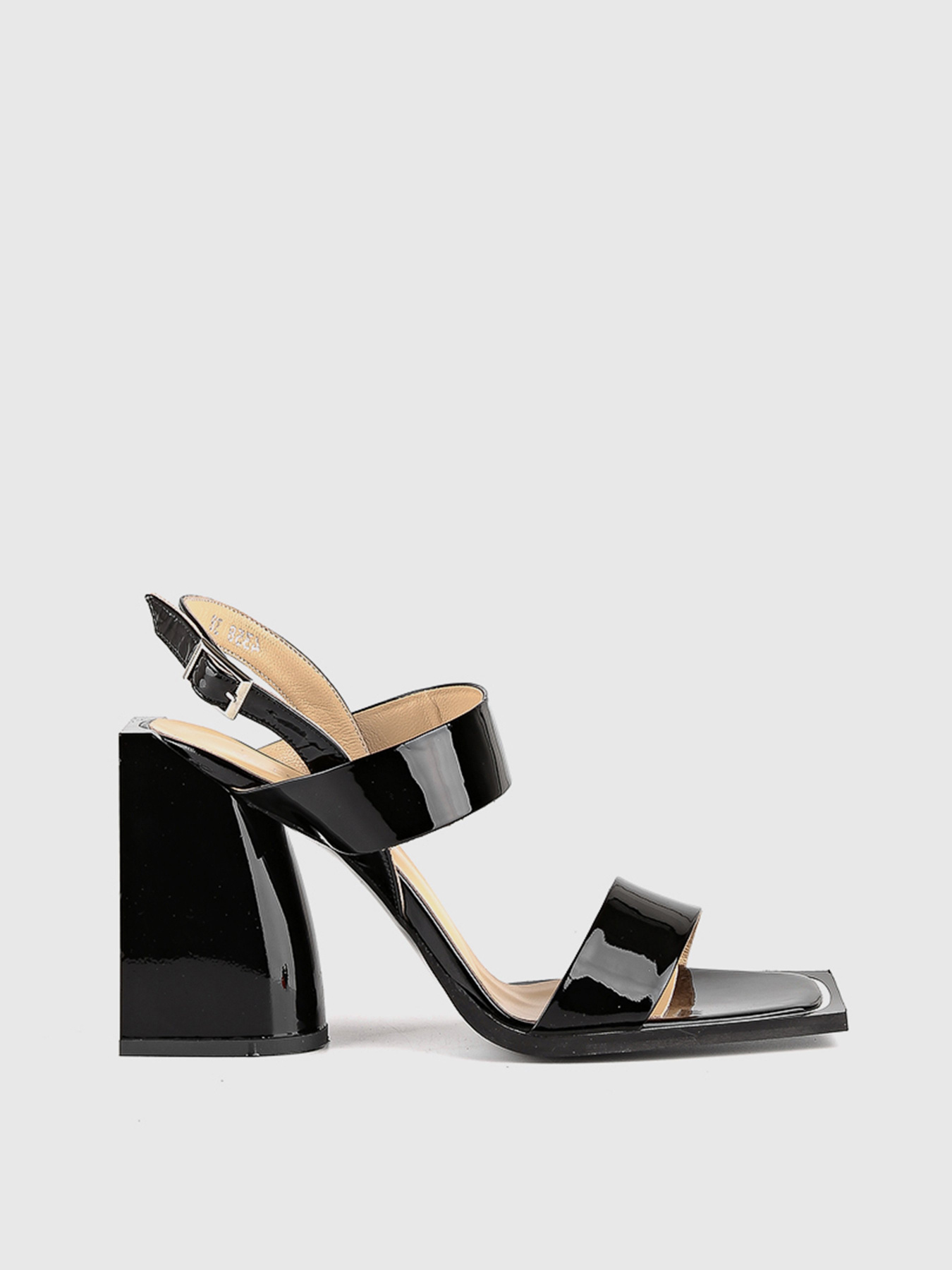 Босоножки LeBERDES модель 00000013060 Фото