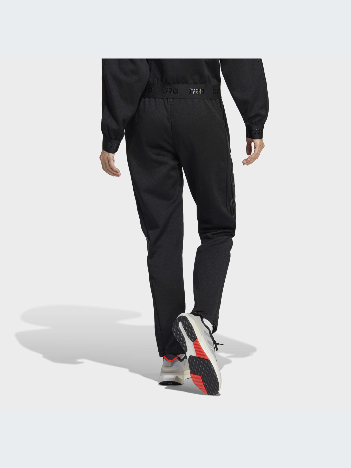 Брюки Adidas Tiro модель IB2306-KZ Фото
