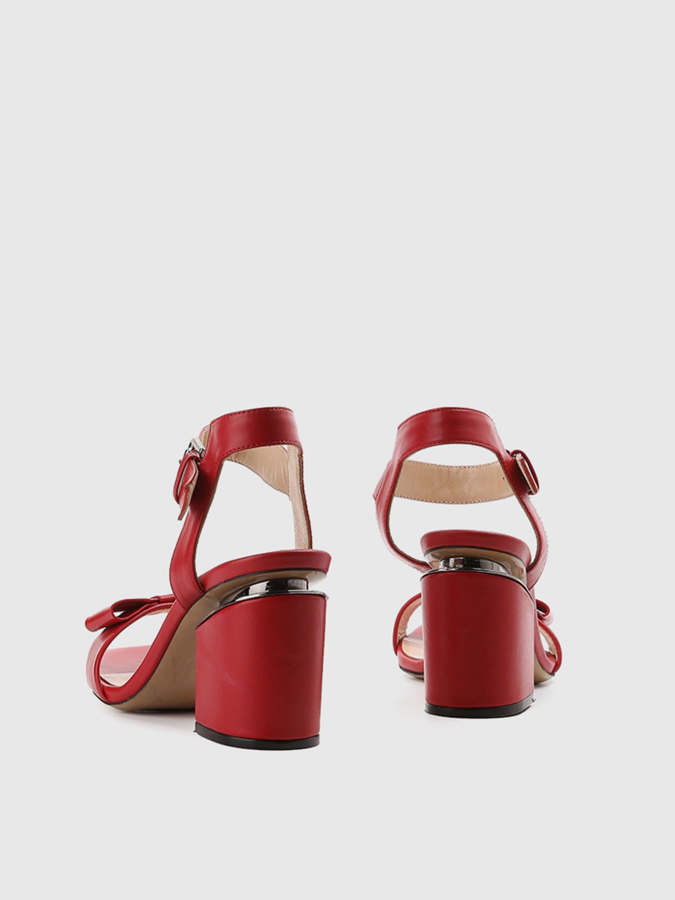 Босоножки LeBERDES модель 00000013077 Фото