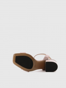 Босоніжки LeBERDES модель 00000013078 Босоніжки LeBERDES модель 00000013078 Фото