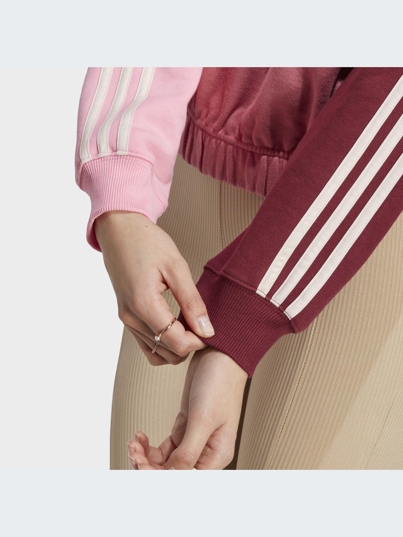 Худи и свитшоты Adidas модель IC9875-KZ Фото