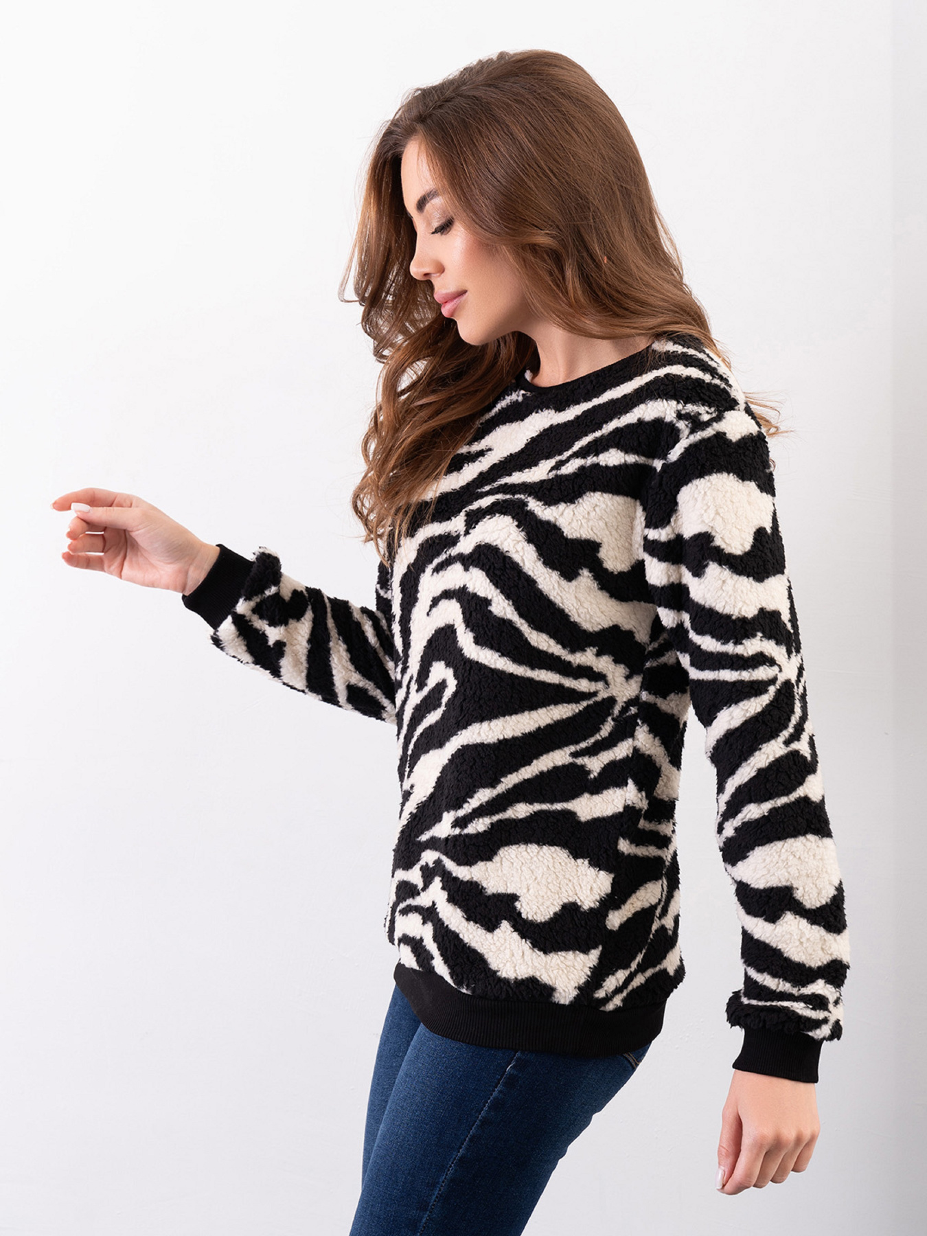 Свитшот ISSA Plus модель 14276_черный_белый Фото