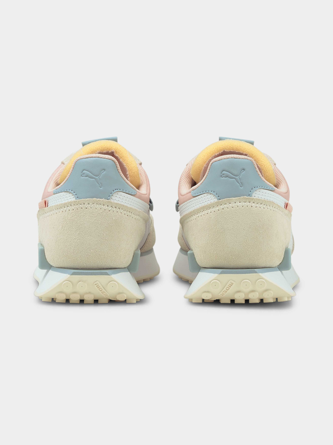 Кросівки повсякденні PUMA Future Rider Soft Wns модель 381141 Фото