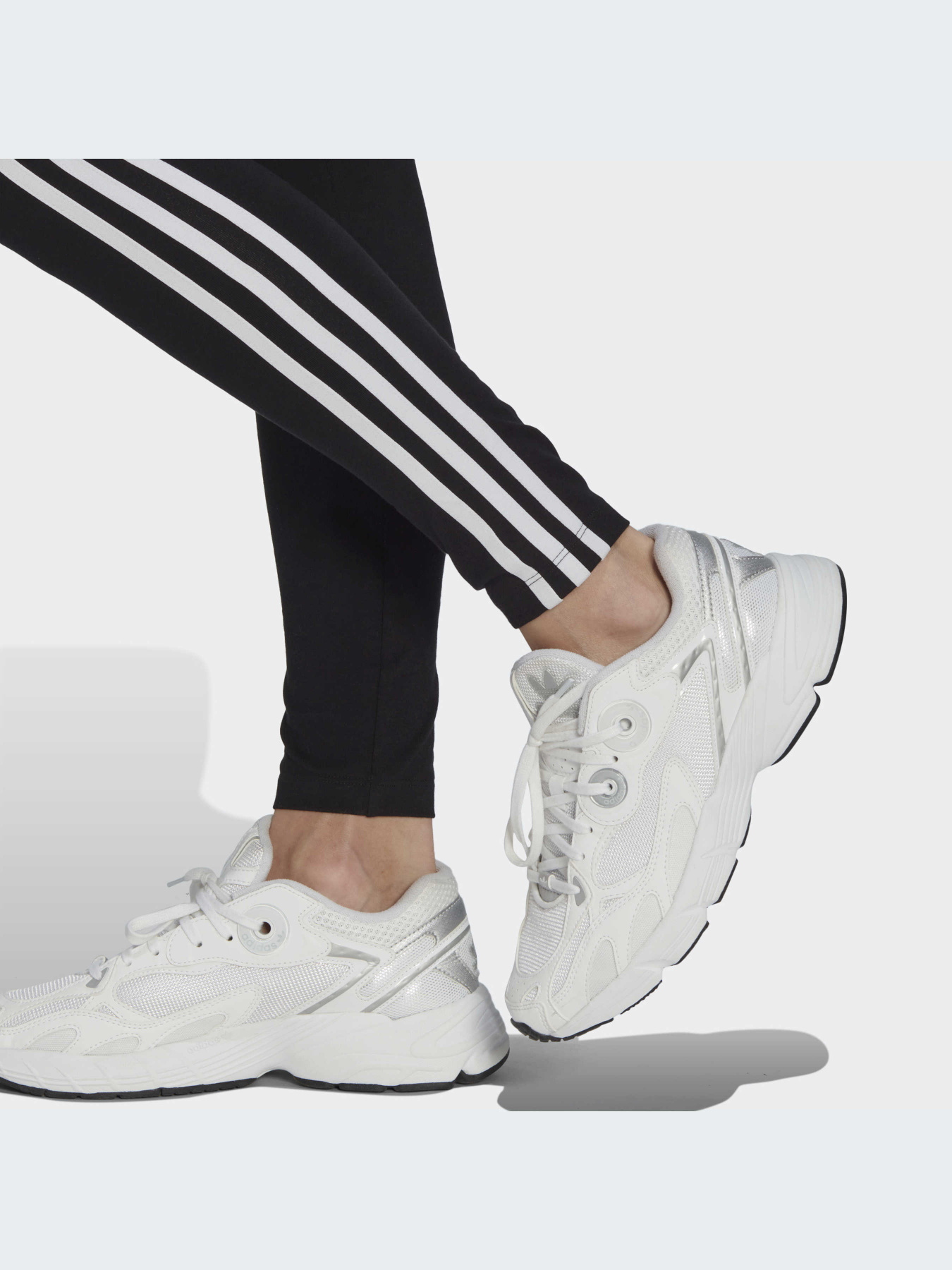 Леггинсы Adidas Adicolor модель IB7383 Фото