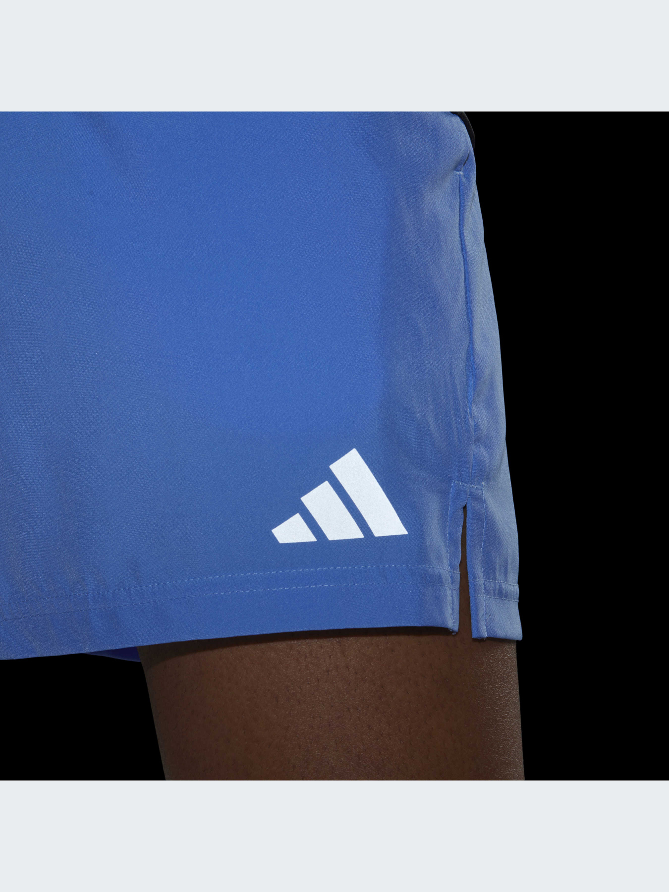 Шорты спортивные Adidas Graphics модель HN0797 Фото