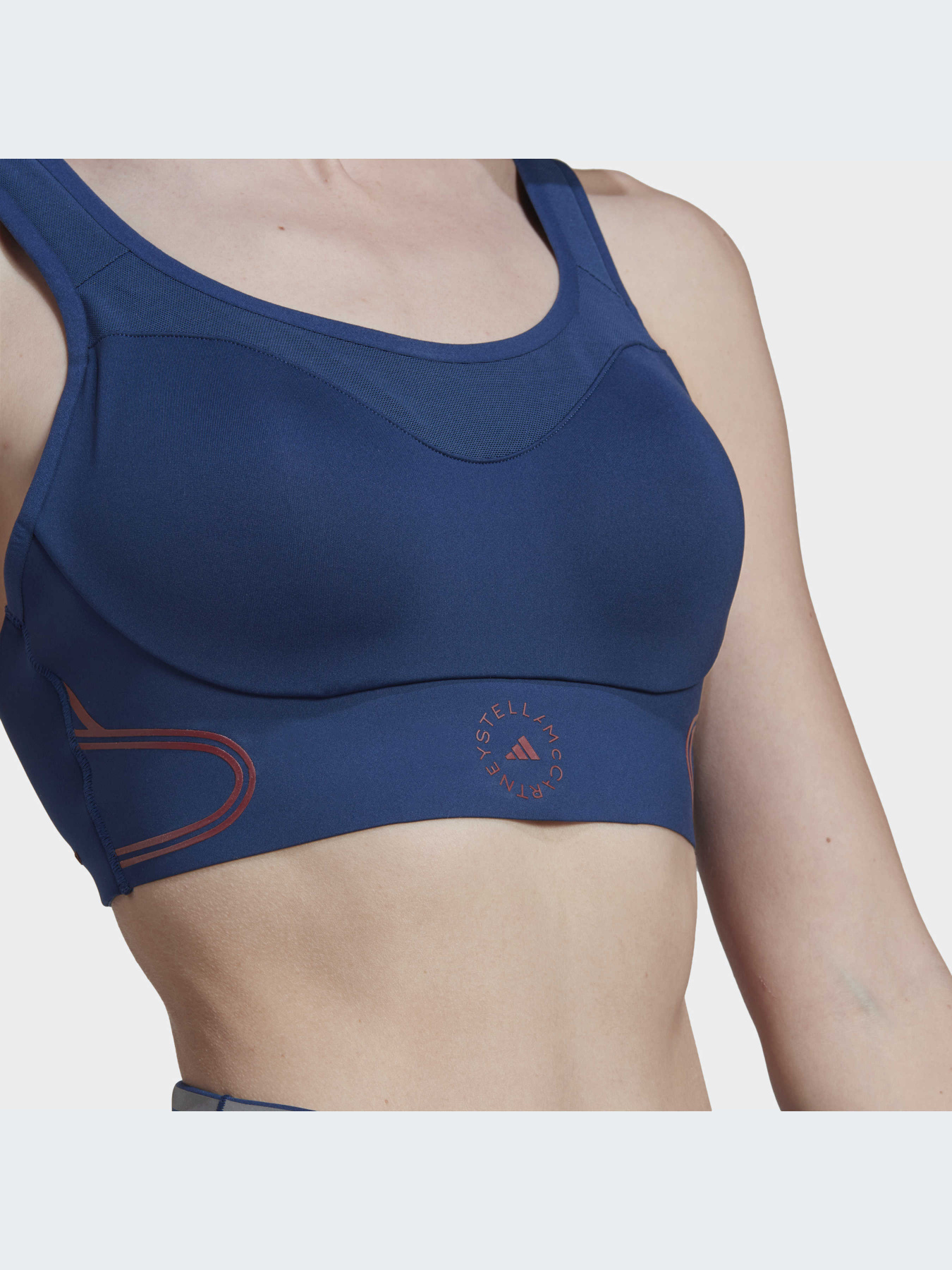 Спортивный топ Adidas модель HI6142 Фото