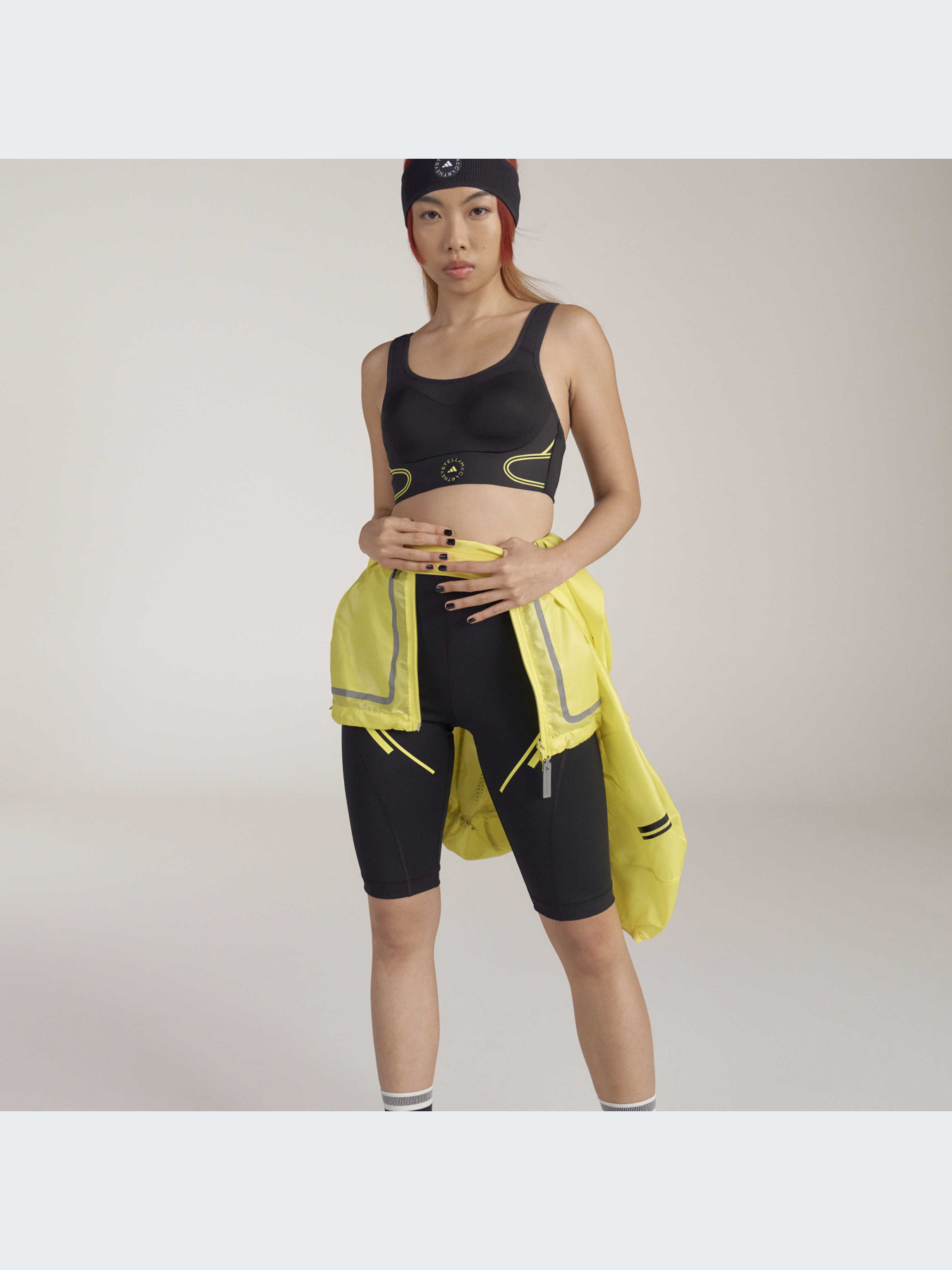 Спортивный топ Adidas модель HG6856 Фото