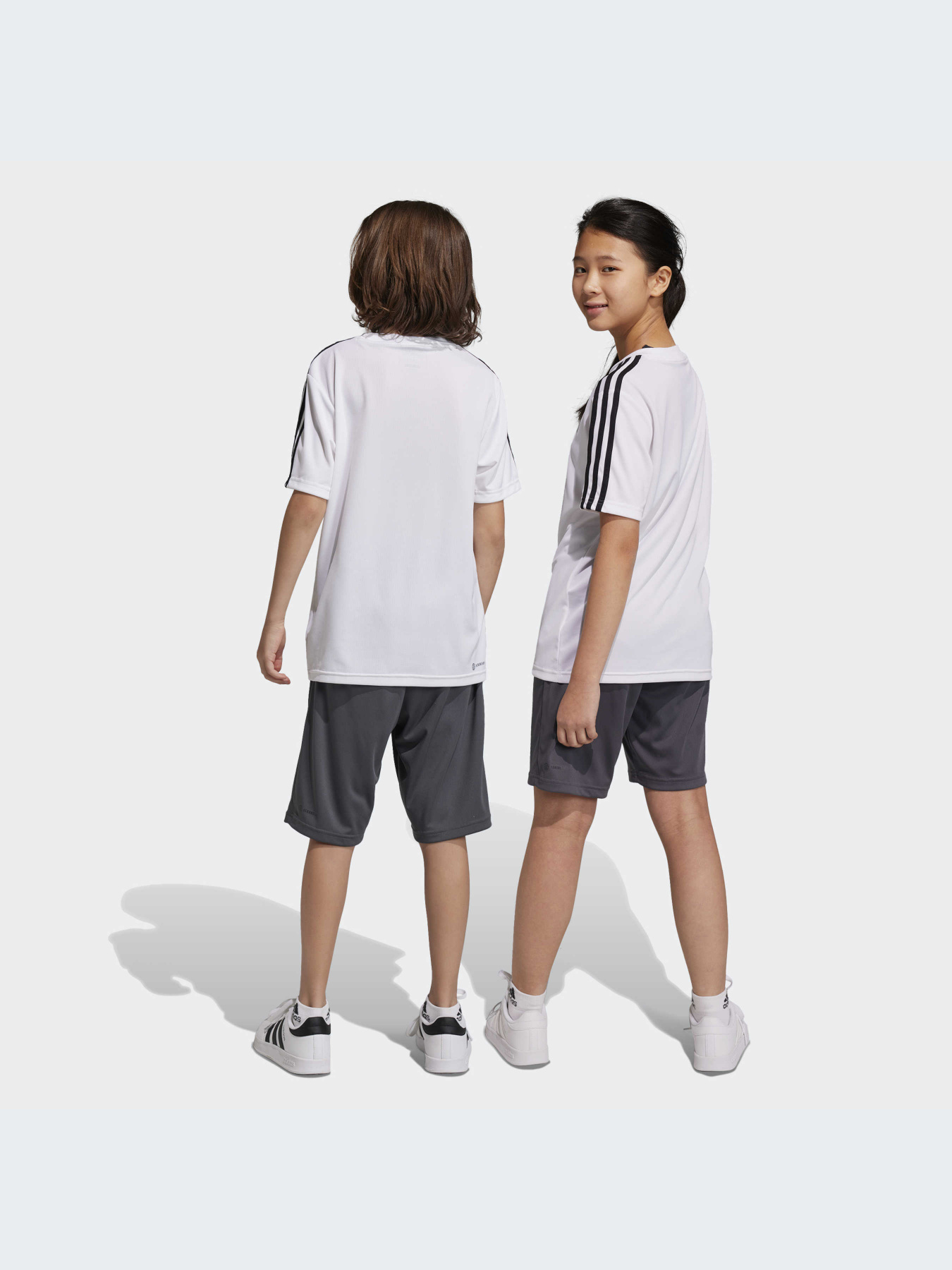 Спортивный комплект Adidas модель HS1608 Фото