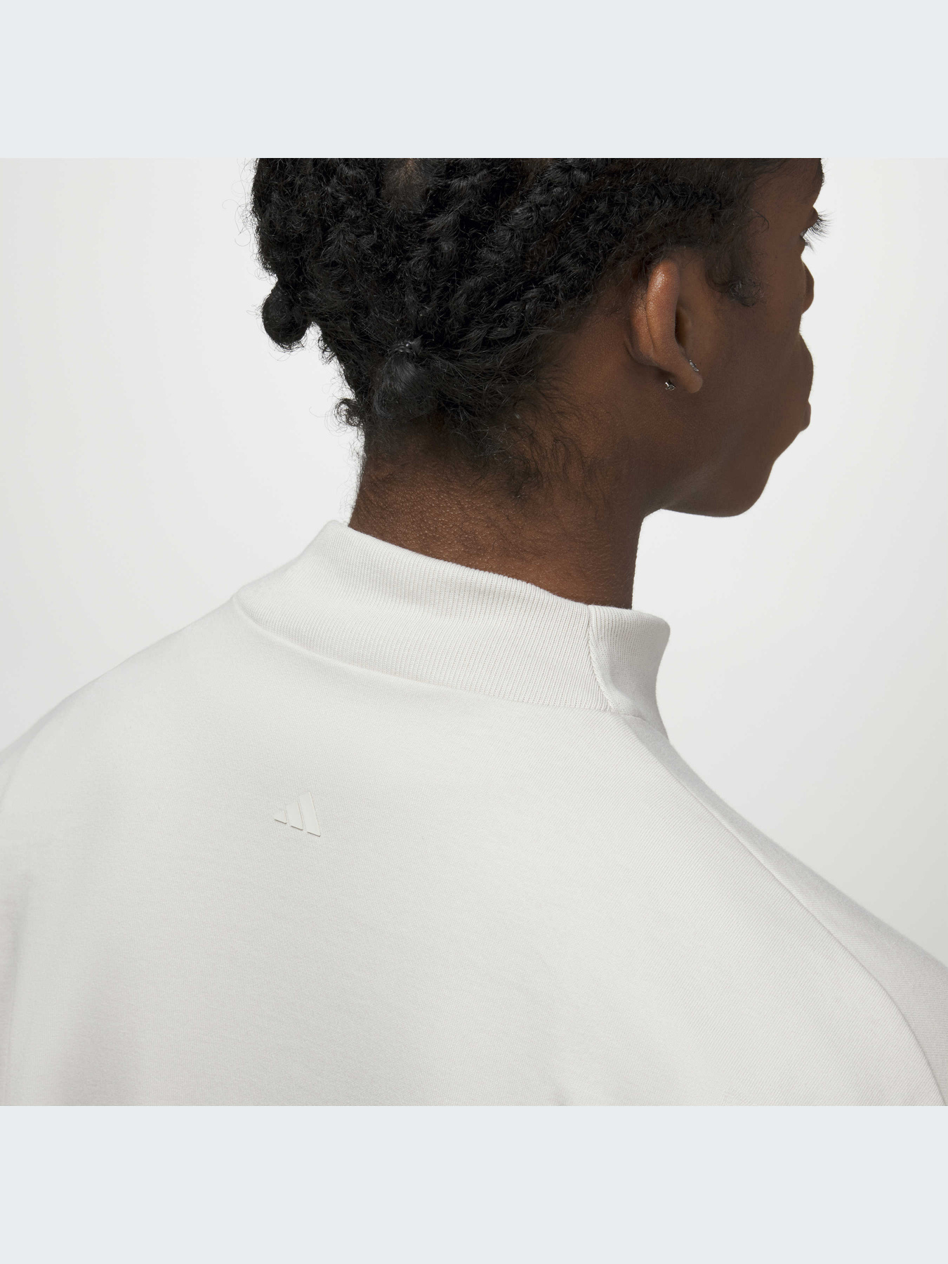 Футболка спортивная Adidas модель IJ9999 Фото