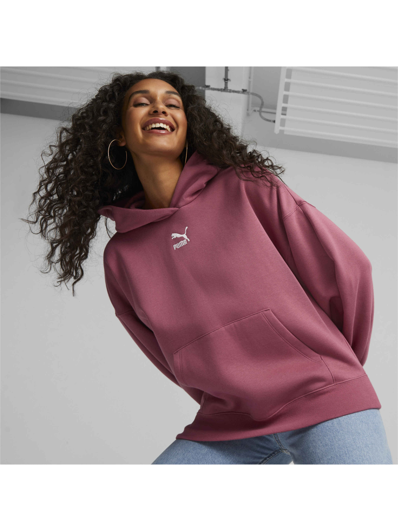 Худи PUMA Classics Oversized Hoodie модель 671749 Фото