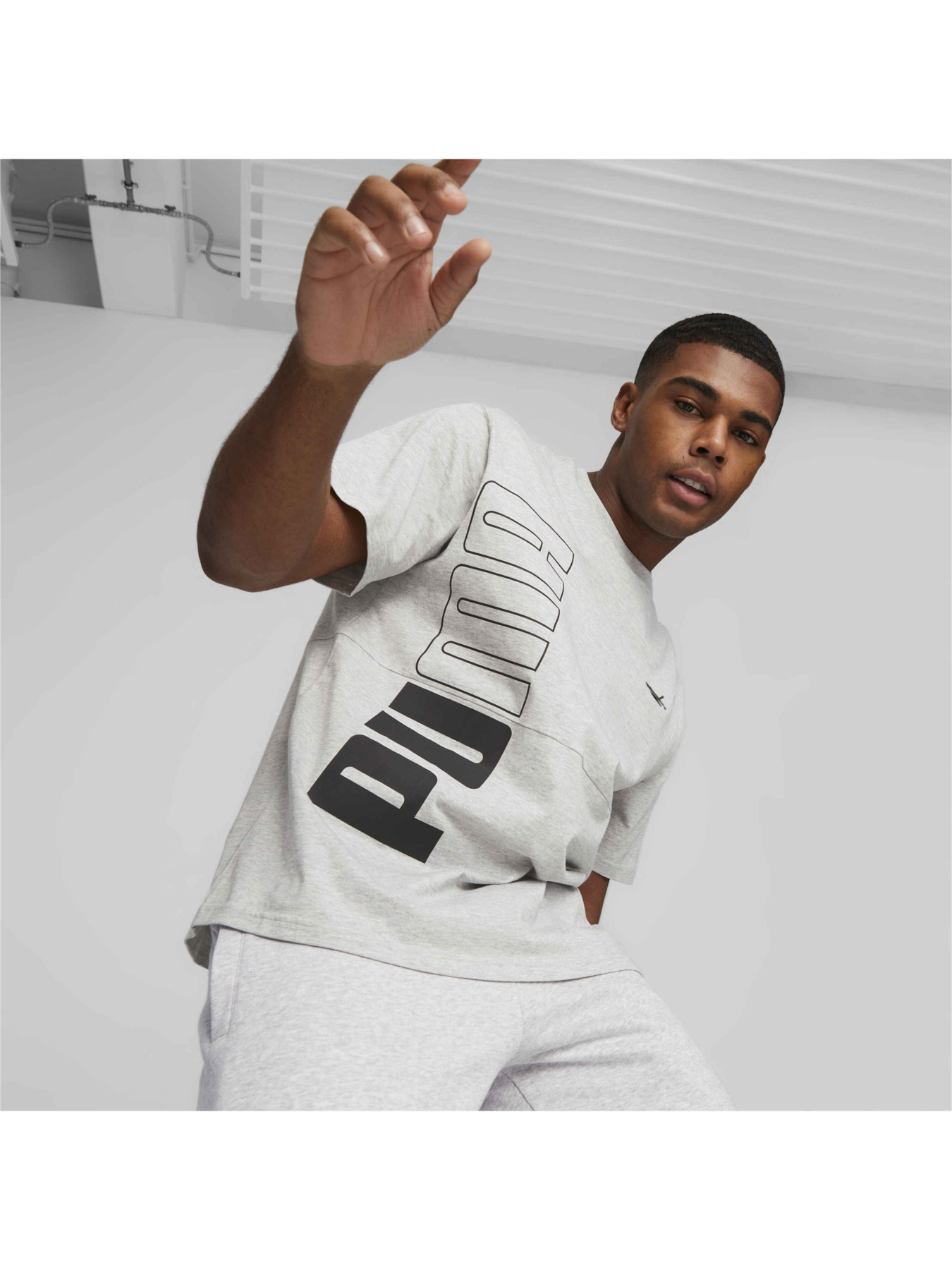 Футболка спортивная PUMA Power Colorblock Tee модель 675909 Фото