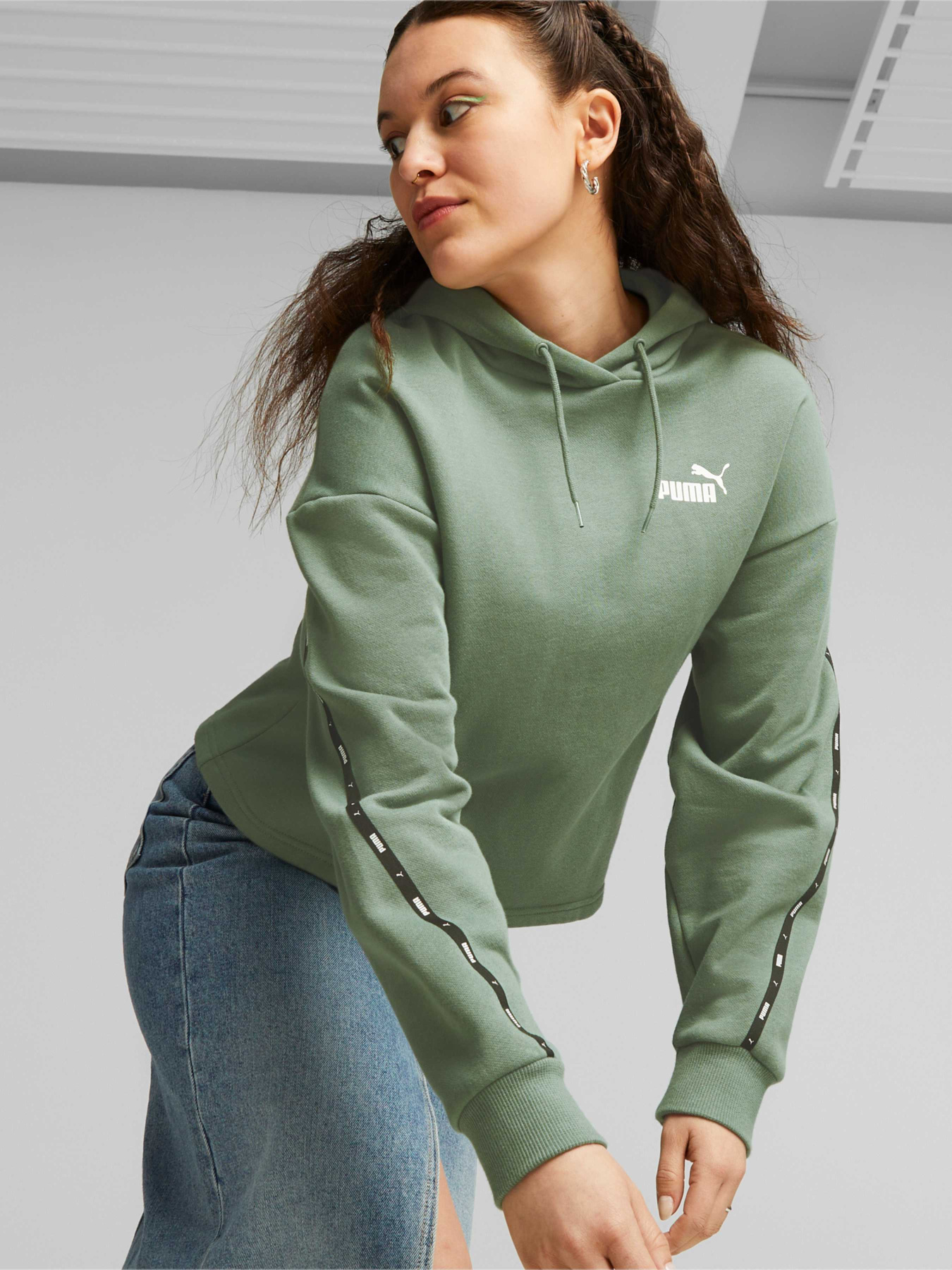 Худи PUMA Ess Tape Hoodie модель 675996 Фото