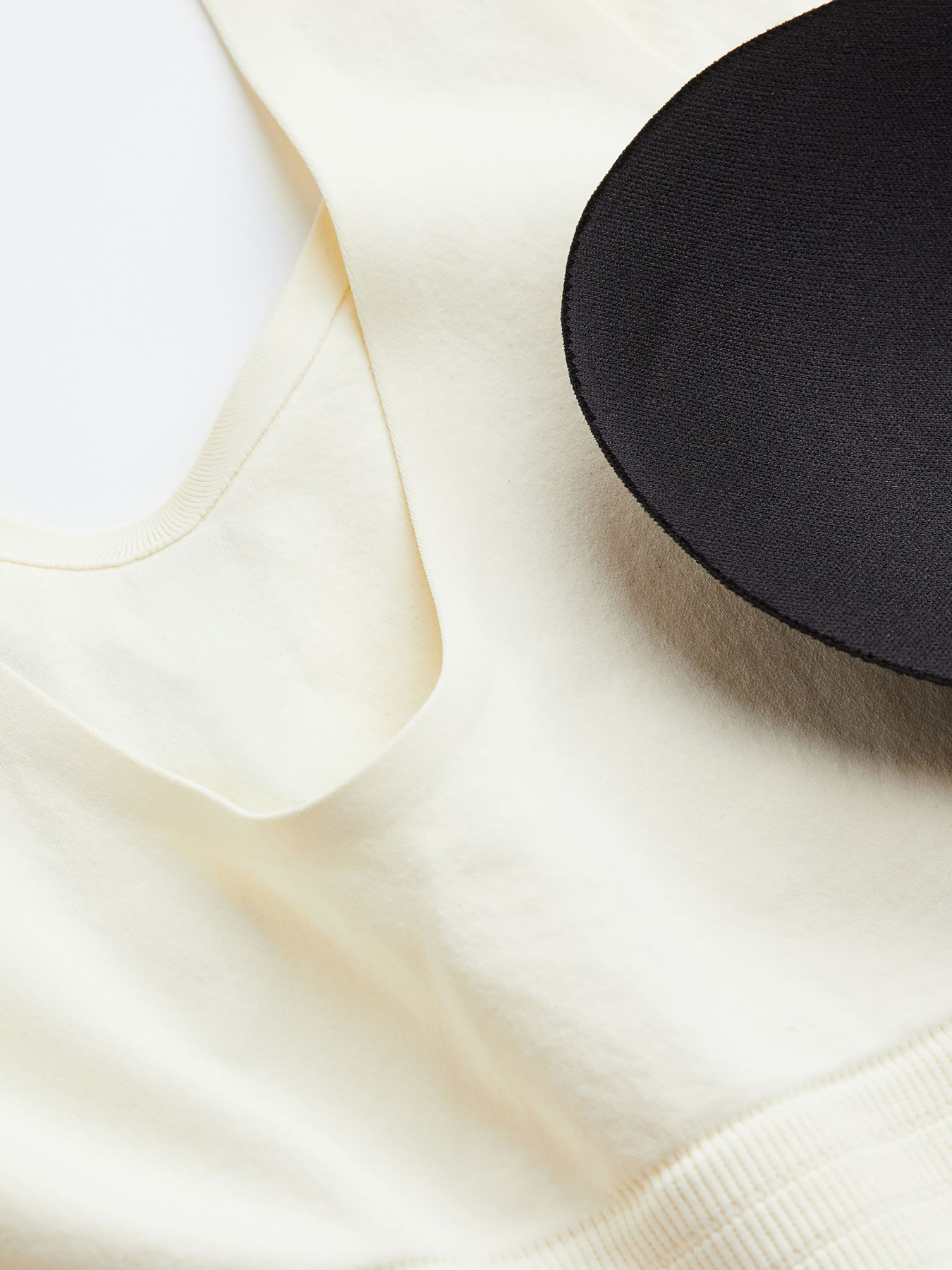 Топ спортивный H&M модель 69999 Фото