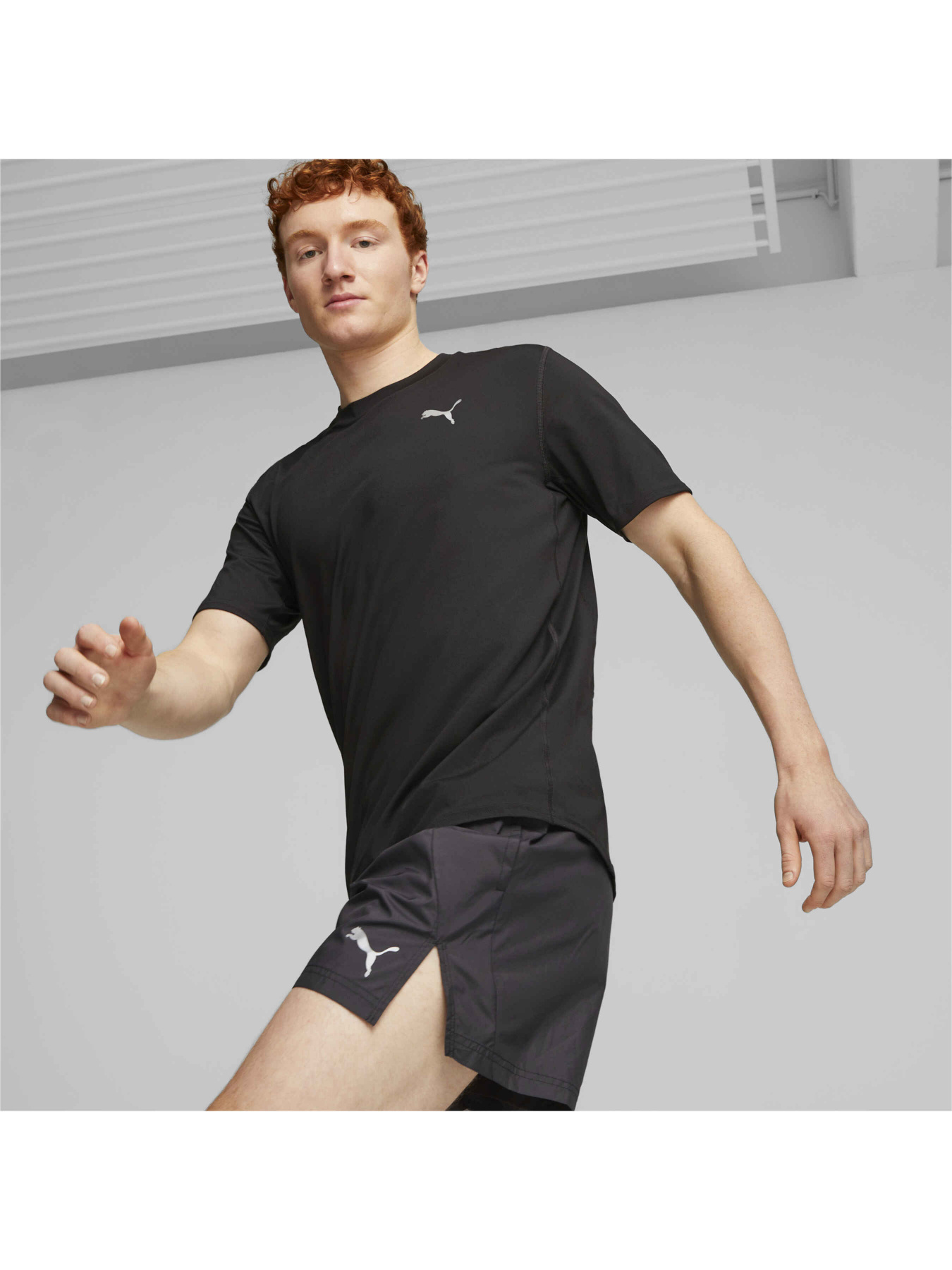 Футболка спортивная PUMA Run Cloudspun Ss Tee модель 524039 Фото