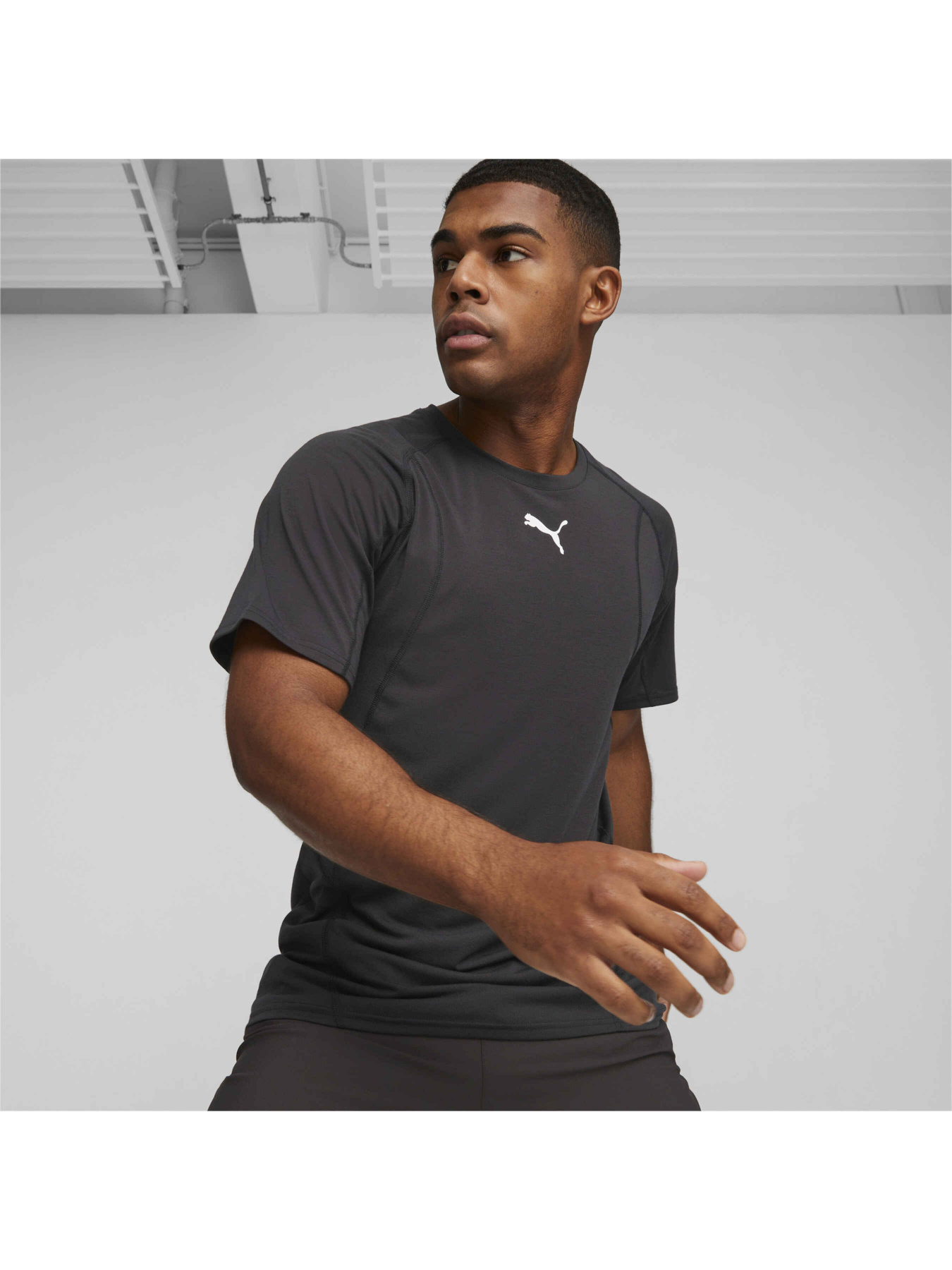 Спортивна футболка PUMA M Train Drirelease Tee модель 523801 Спортивна футболка PUMA M Train Drirelease Tee модель 523801 Фото