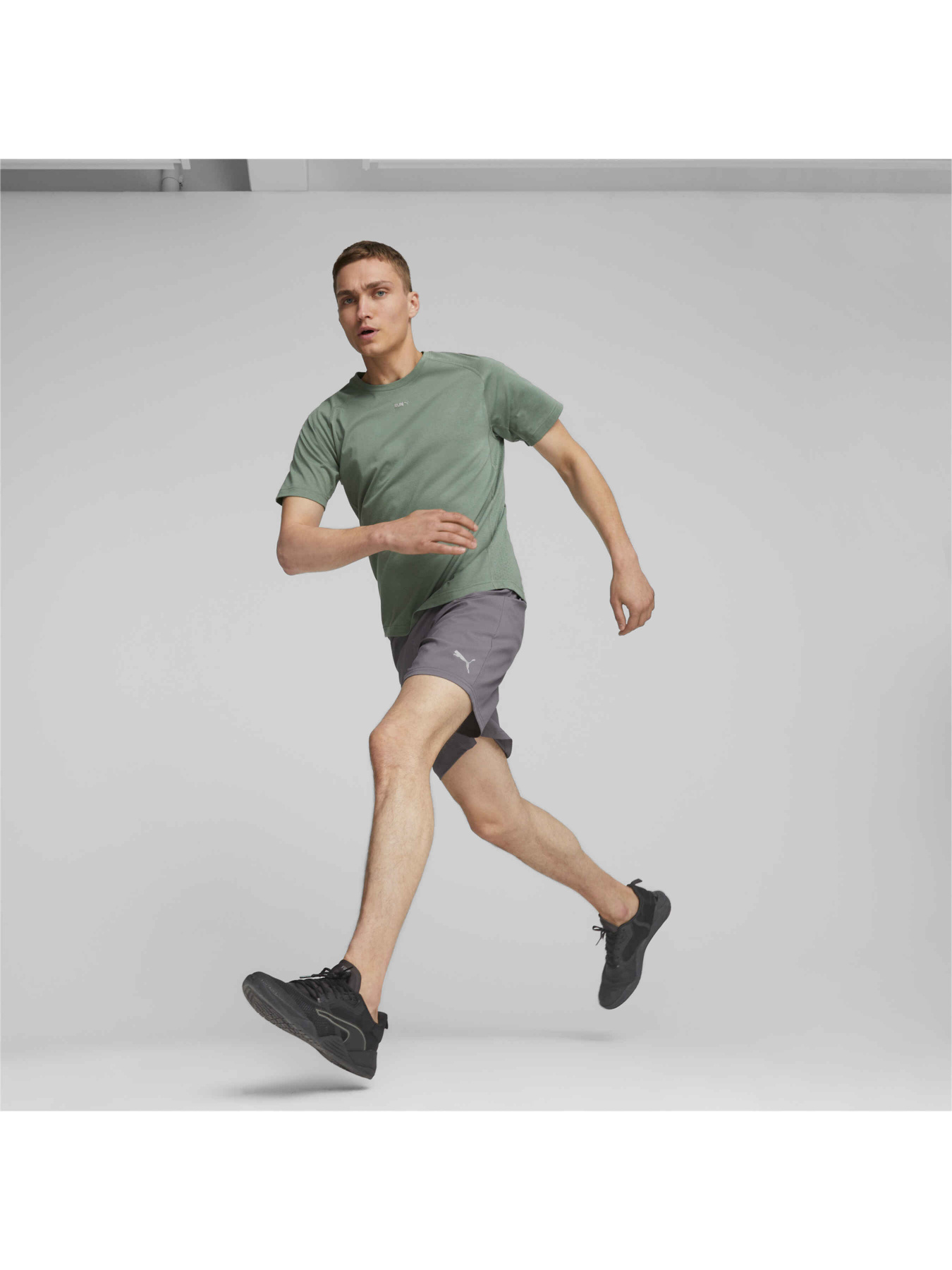 Спортивная футболка PUMA M Run Ss Tee модель 524382 Фото