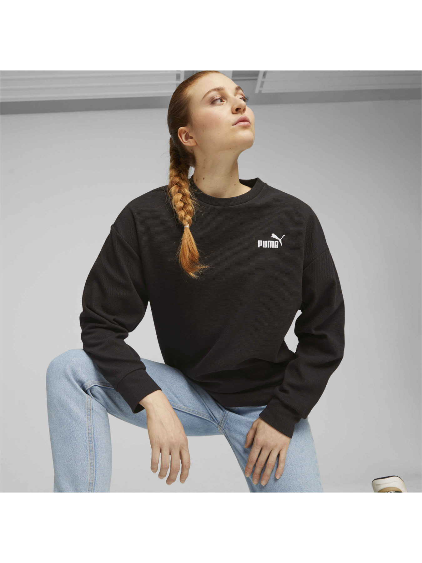 Свитшот PUMA Ess Elevated Crew модель 675965 Фото