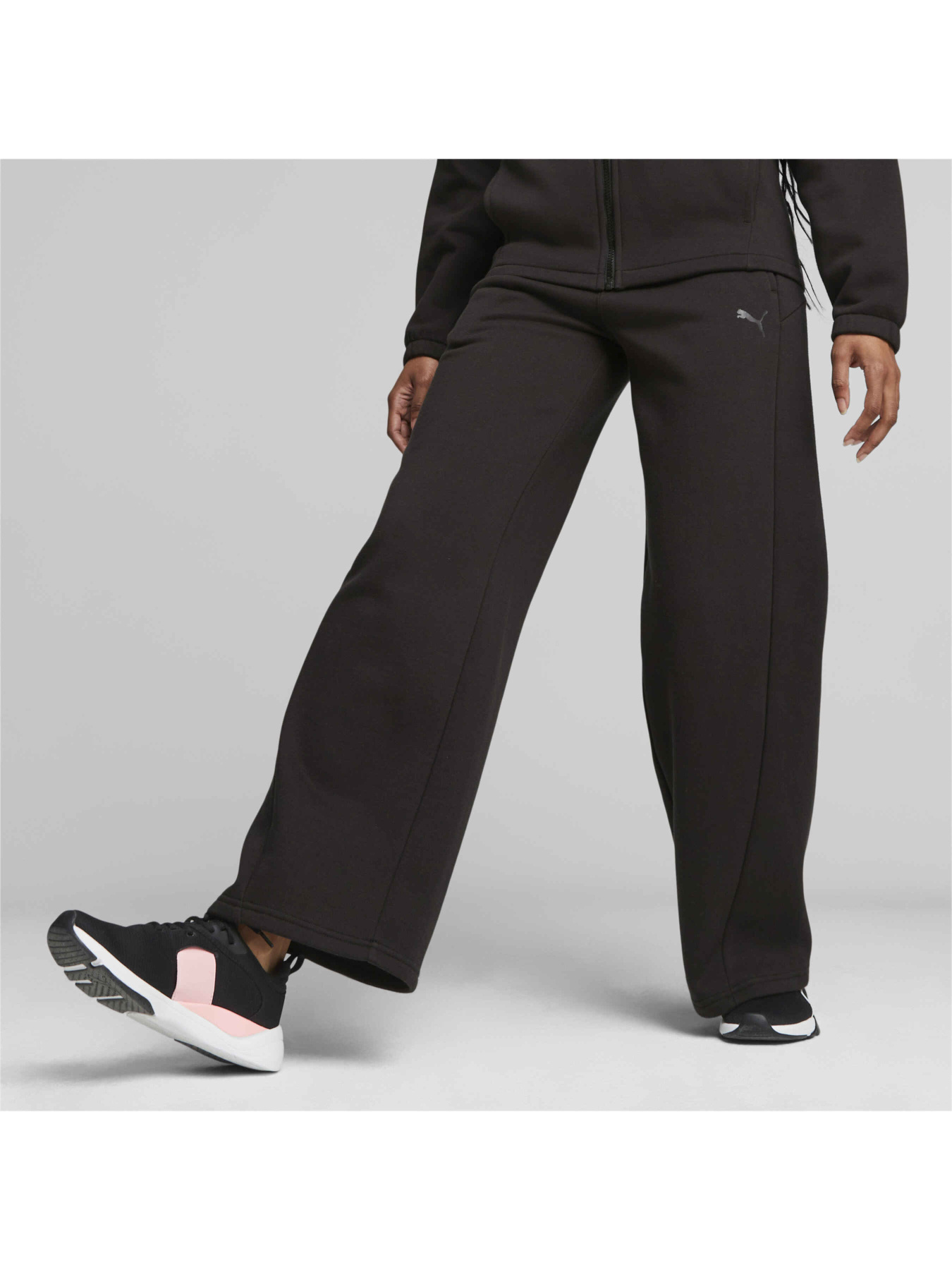 Штаны спортивные PUMA Motion Straight Pants модель 676088 Фото