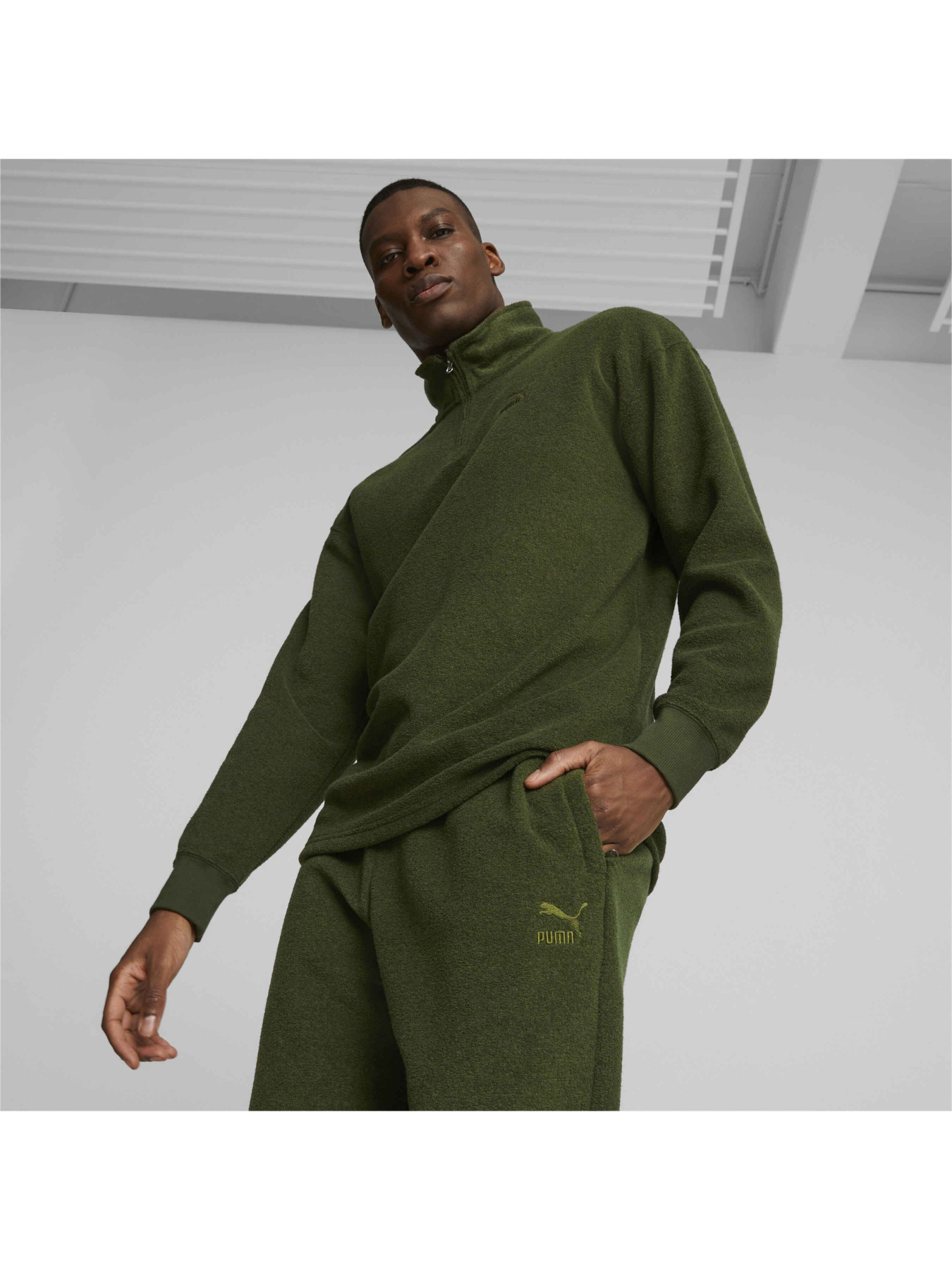 Кофта спортивная PUMA Classics Fleece Half Zip модель 621331 Фото