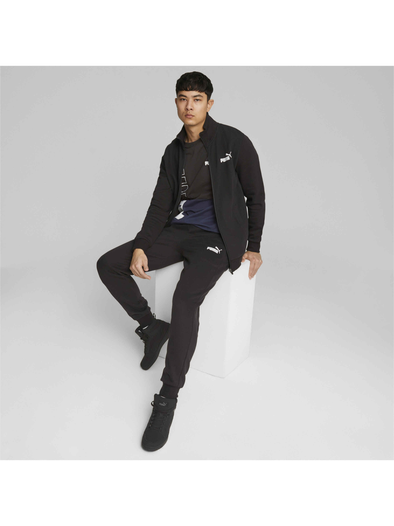 Спортивный костюм PUMA Ess Elevated Tracksuit модель 675969 Фото