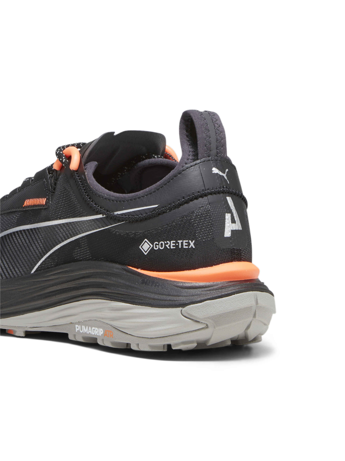 Кросівки PUMA Voyage Nitro™ 3 Gtx модель 377838 Фото