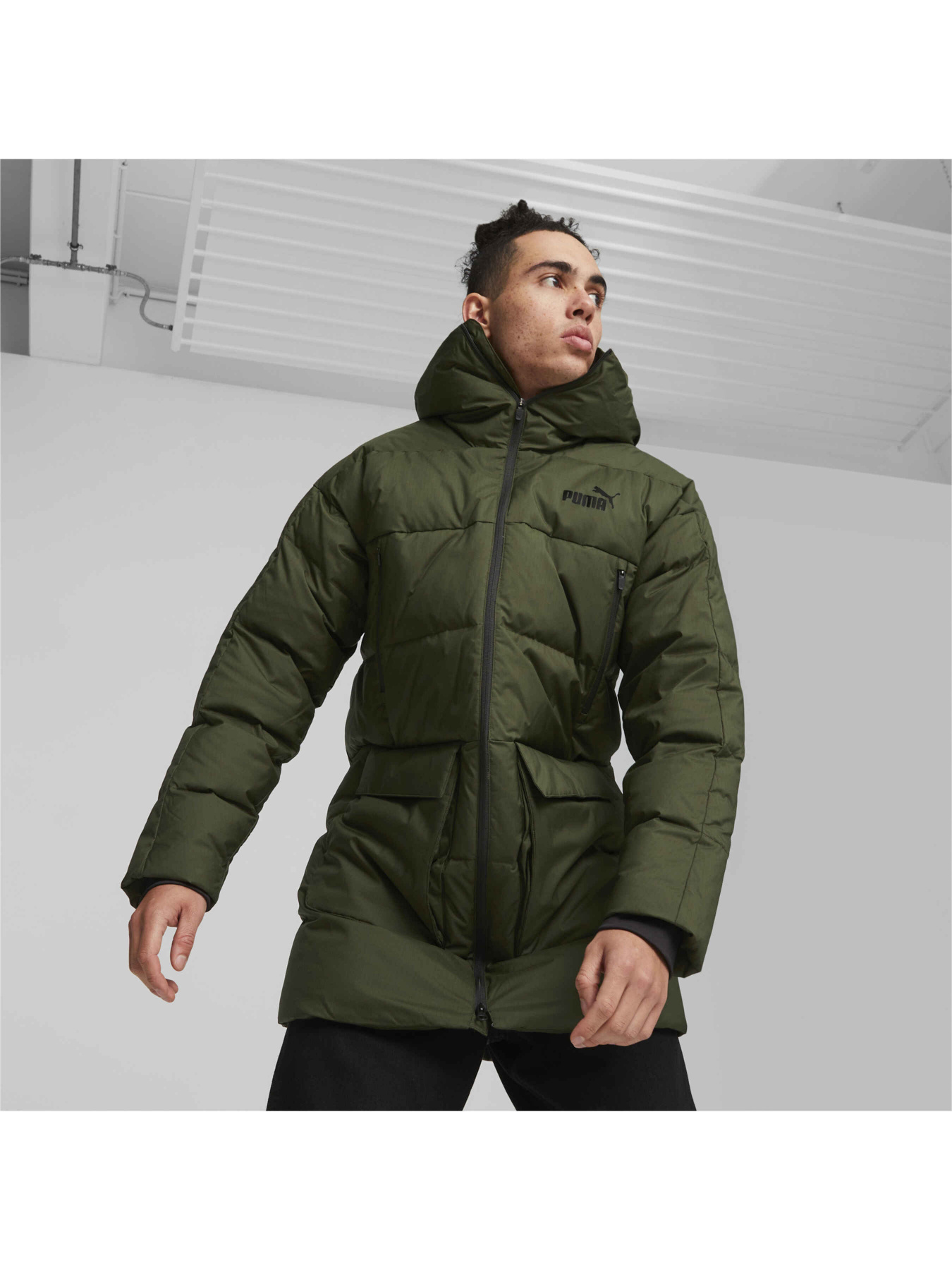 Пуховик PUMA Protective Hooded Down Coat модель 675378 Фото