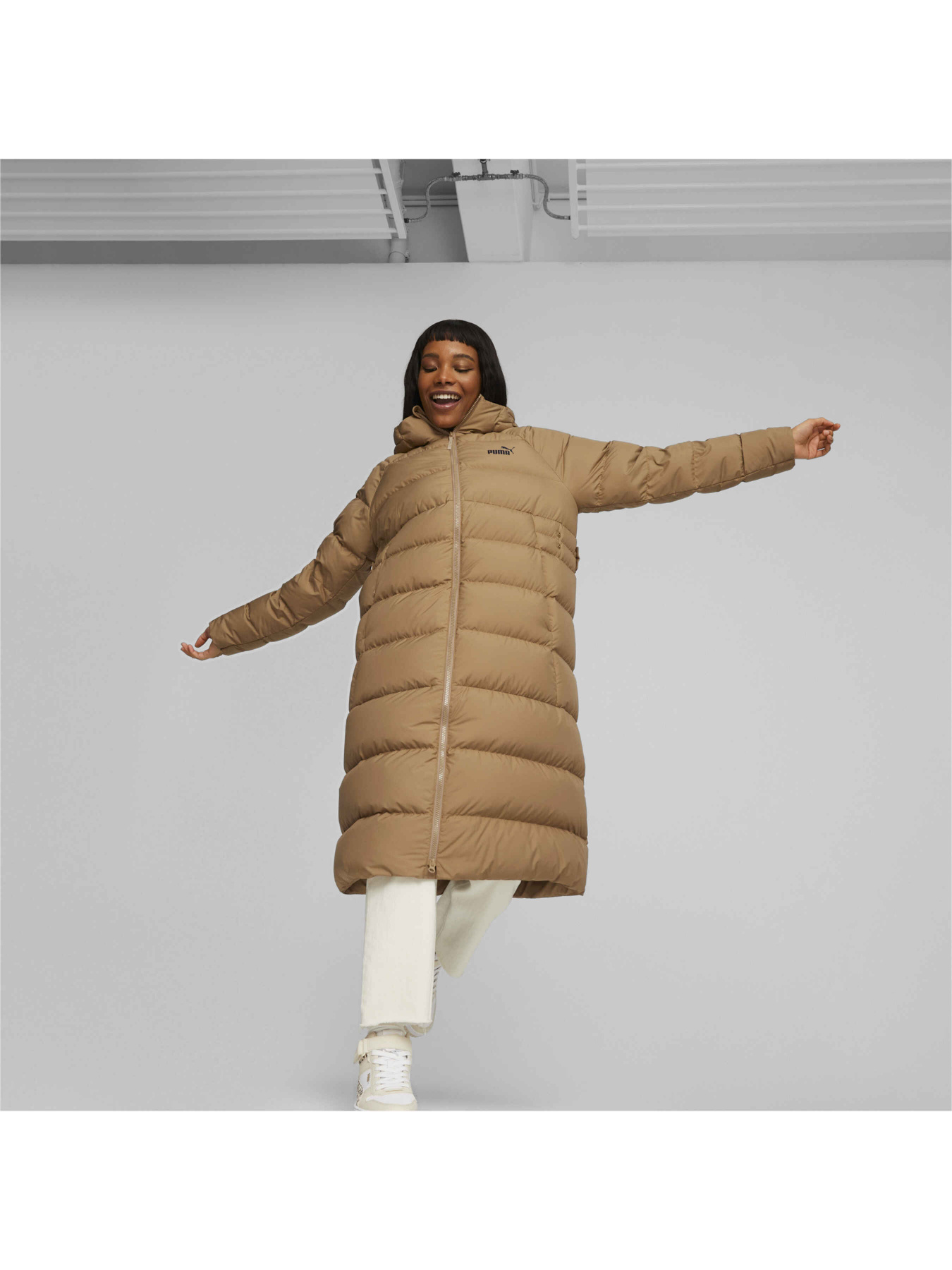 Пуховик PUMA Long Hooded Down Coat модель 675365 Фото